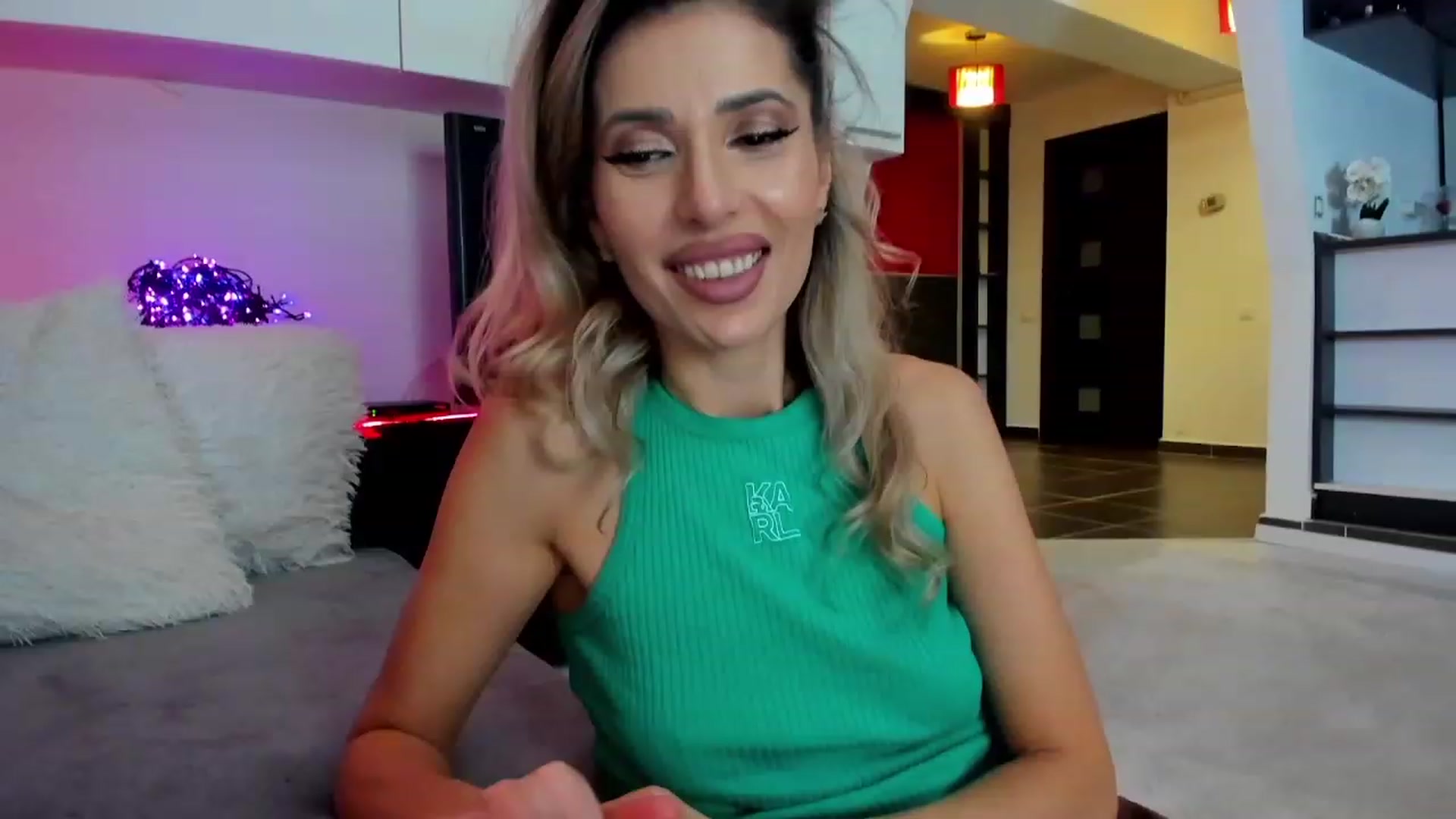 Gallery image thumbnail from LeapOnMe's myfreecams stream on, 02/29/2024, 23:09 image 9 of 20