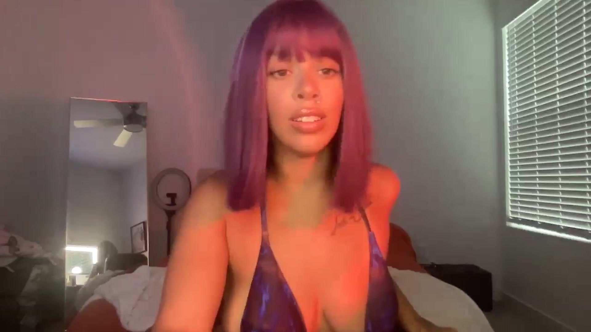 Gallery image thumbnail from Leauramun's myfreecams stream on, 07/21/2024, 23:37 image 19 of 20