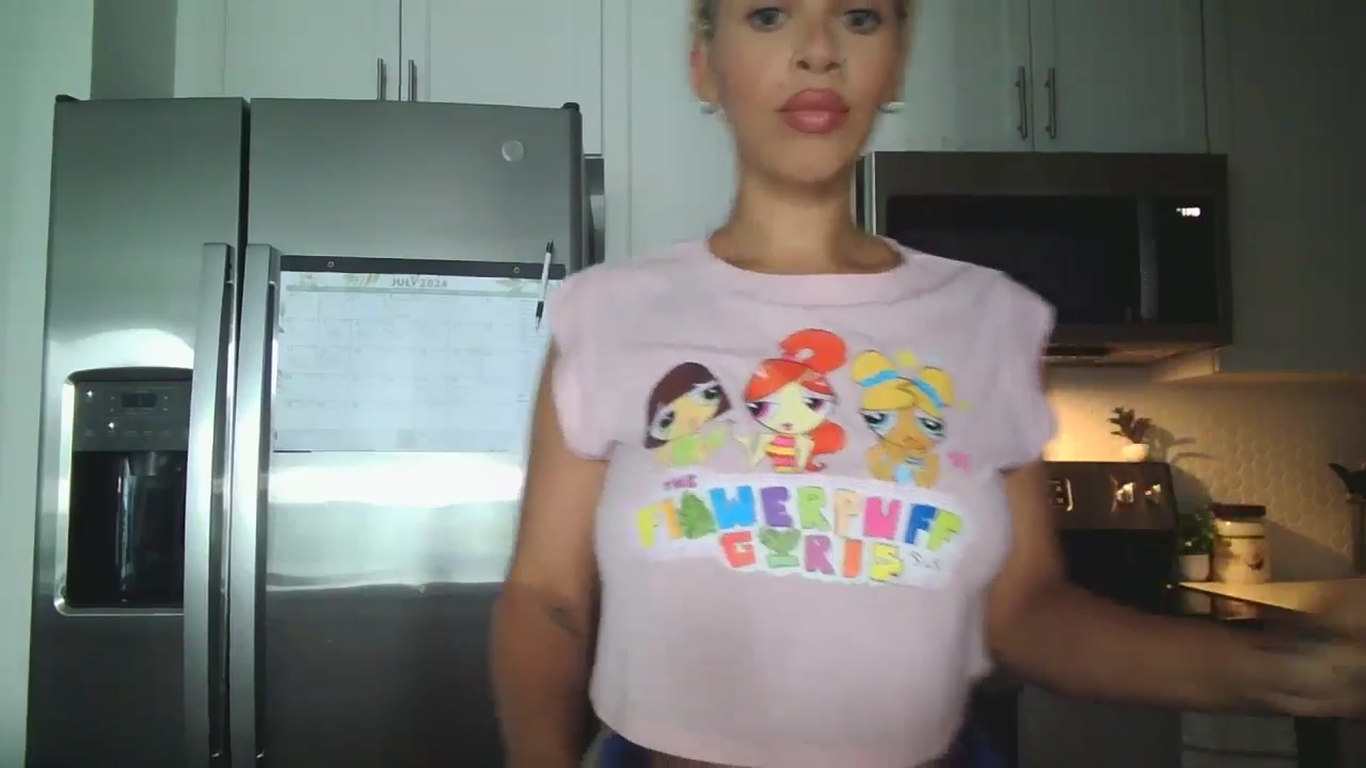 Gallery image thumbnail from Leauramun's myfreecams stream on, 07/28/2024, 16:14 image 2 of 20