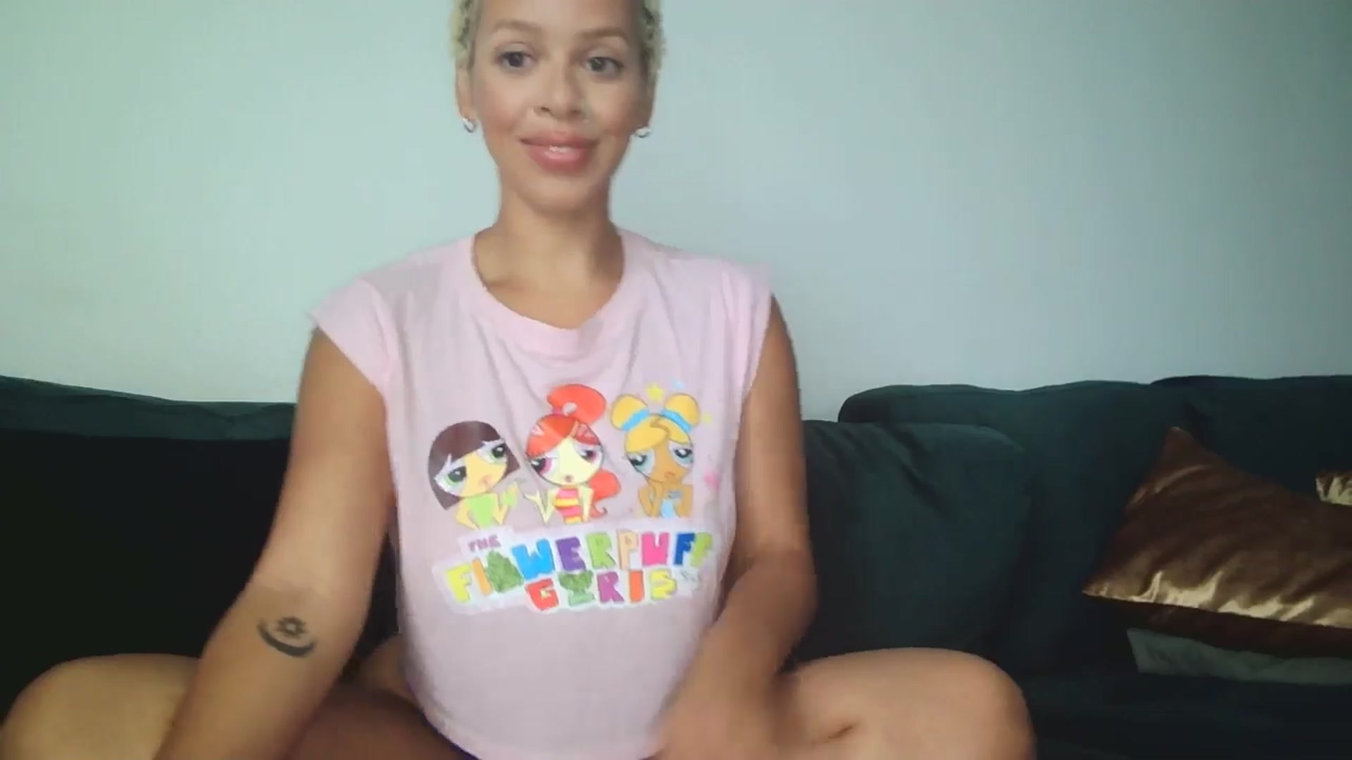 Gallery image thumbnail from Leauramun's myfreecams stream on, 07/28/2024, 18:52 image 17 of 20