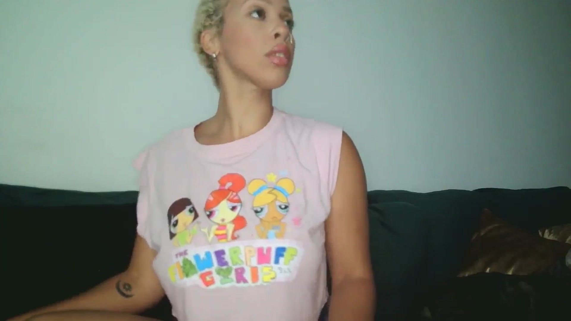 Gallery image thumbnail from Leauramun's myfreecams stream on, 07/28/2024, 18:52 image 2 of 20