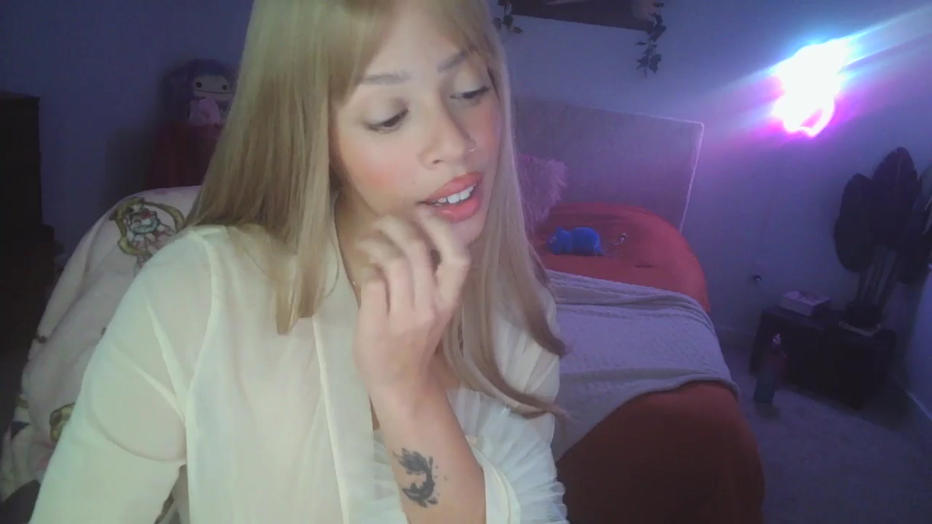 Gallery image thumbnail from Leauramun's myfreecams stream on, 06/24/2025, 02:19 image 8 of 20