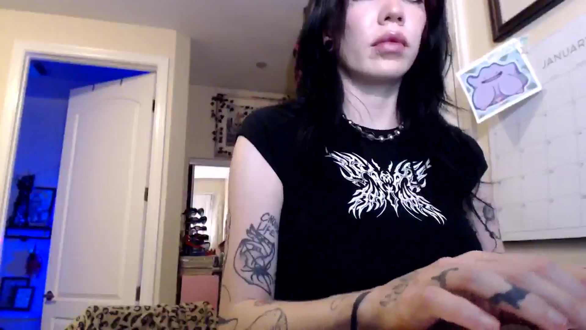 Gallery image thumbnail from Ledabear's myfreecams stream on, 01/16/2026, 08:29 image 7 of 20