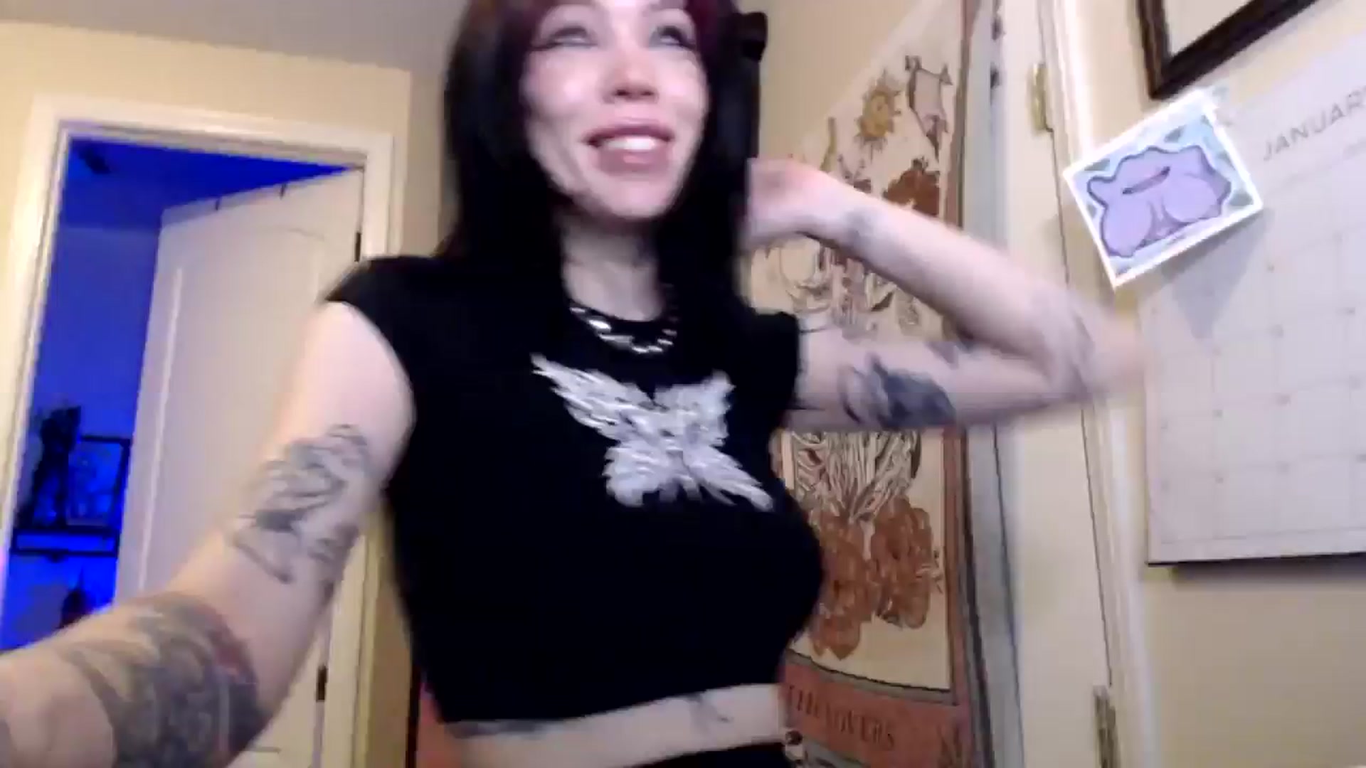 Gallery image thumbnail from Ledabear's myfreecams stream on, 01/16/2026, 08:29 image 14 of 20