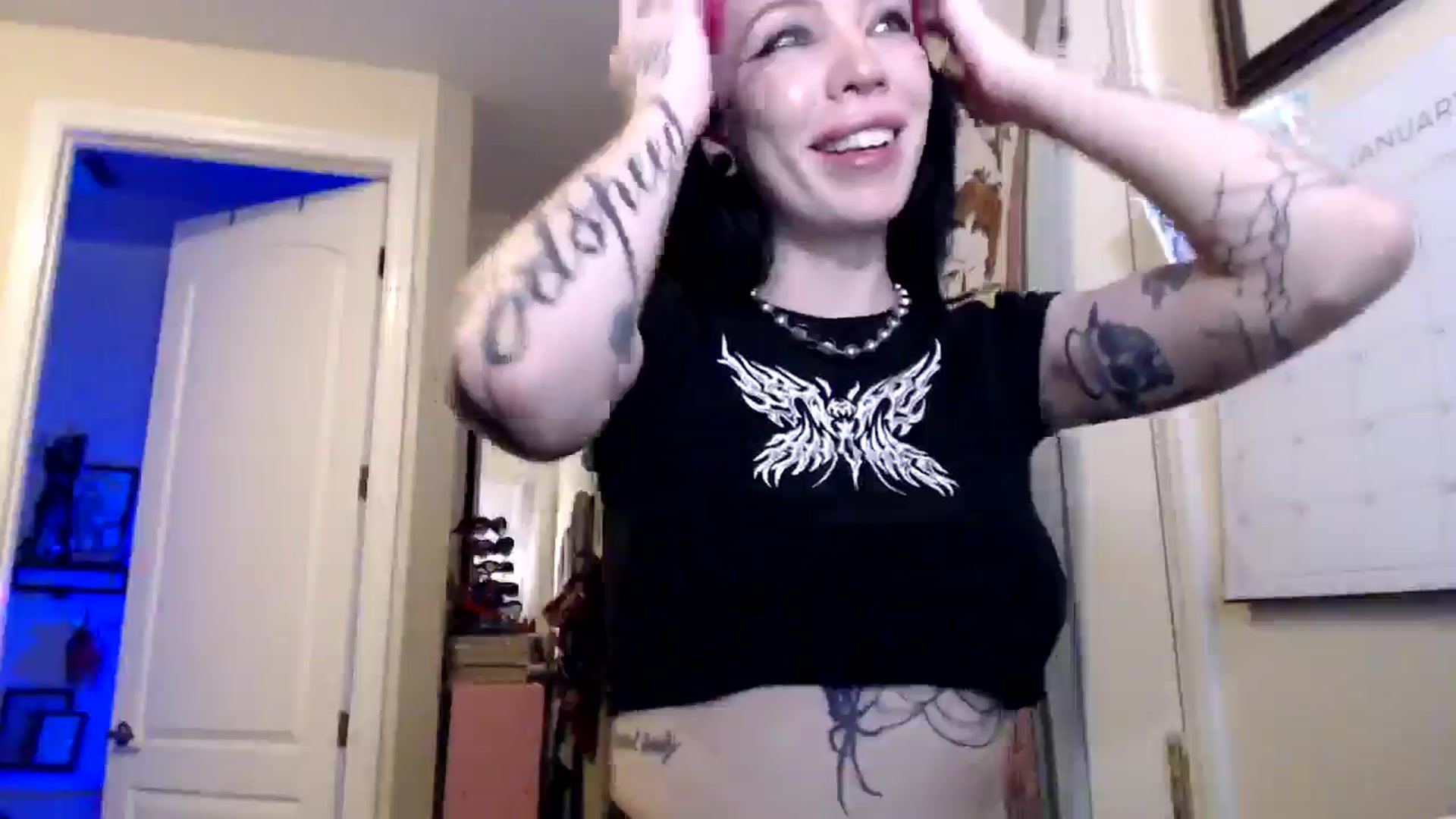 Gallery image thumbnail from Ledabear's myfreecams stream on, 01/16/2026, 08:29 image 12 of 20