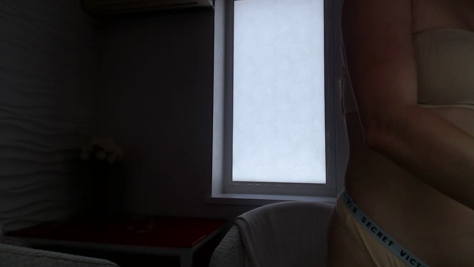 Gallery image thumbnail from LeeLuna_777's myfreecams stream on, 02/20/2023, 12:05 image 18 of 20