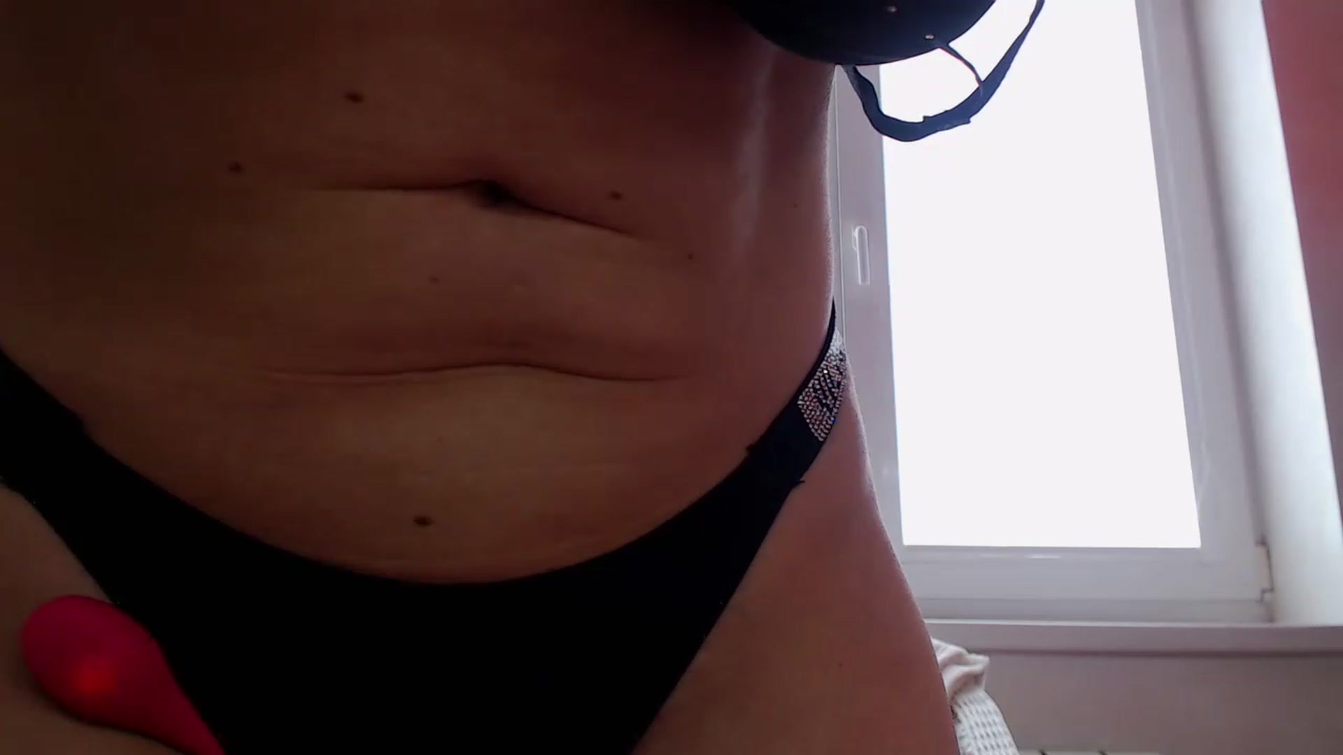 Gallery image thumbnail from LeeLuna_777's myfreecams stream on, 05/09/2023, 10:08 image 7 of 20