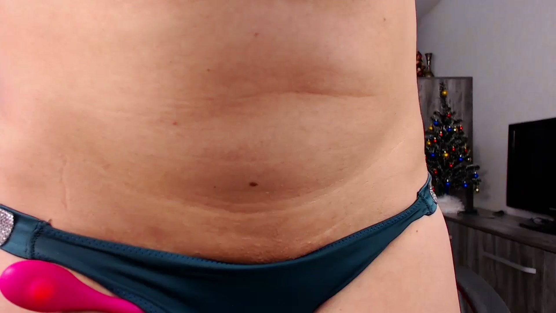 Gallery image thumbnail from LeeLuna_777's myfreecams stream on, 12/16/2024, 13:07 image 19 of 20