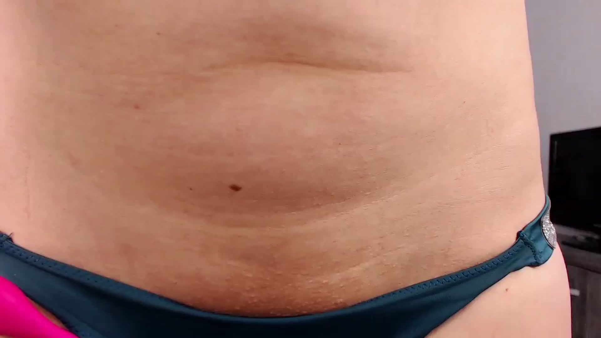 Gallery image thumbnail from LeeLuna_777's myfreecams stream on, 12/16/2024, 13:07 image 18 of 20