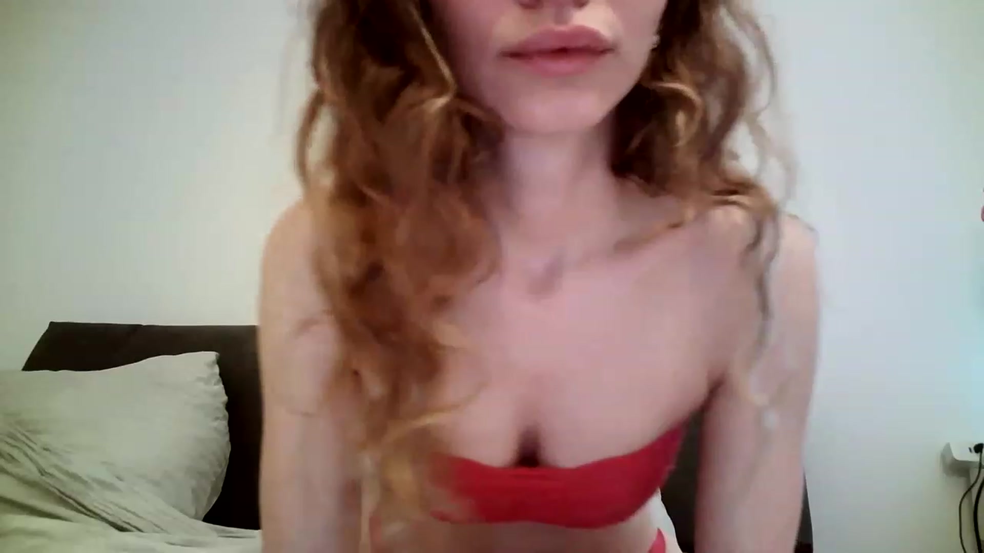 Gallery image thumbnail from Leeehanna's myfreecams stream on, 11/23/2022, 08:17 image 8 of 20