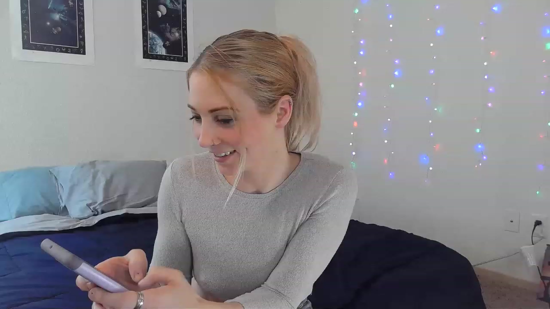 Gallery image thumbnail from Leeleigh1's myfreecams stream on, 03/08/2023, 19:37 image 10 of 20