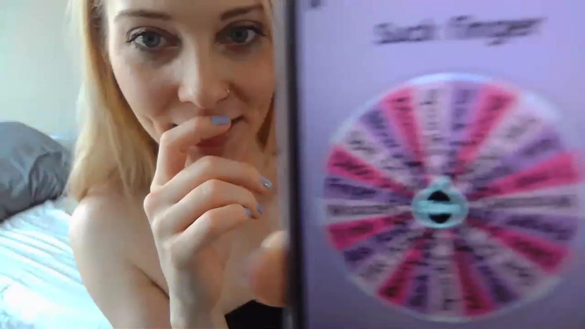 Gallery image thumbnail from Leeleigh1's myfreecams stream on, 04/05/2023, 22:43 image 11 of 20
