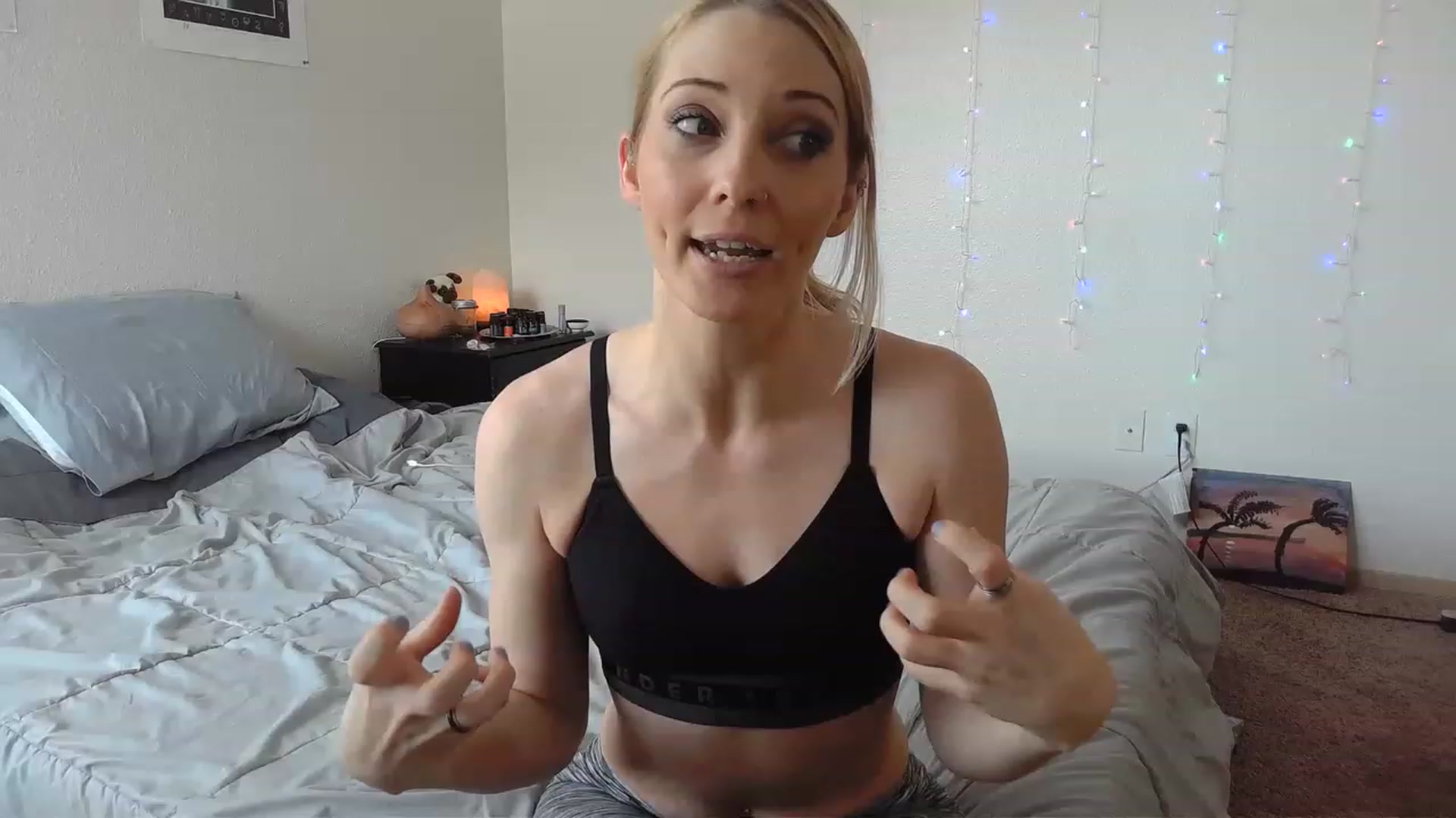 Gallery image thumbnail from Leeleigh1's myfreecams stream on, 04/07/2023, 21:05 image 1 of 20