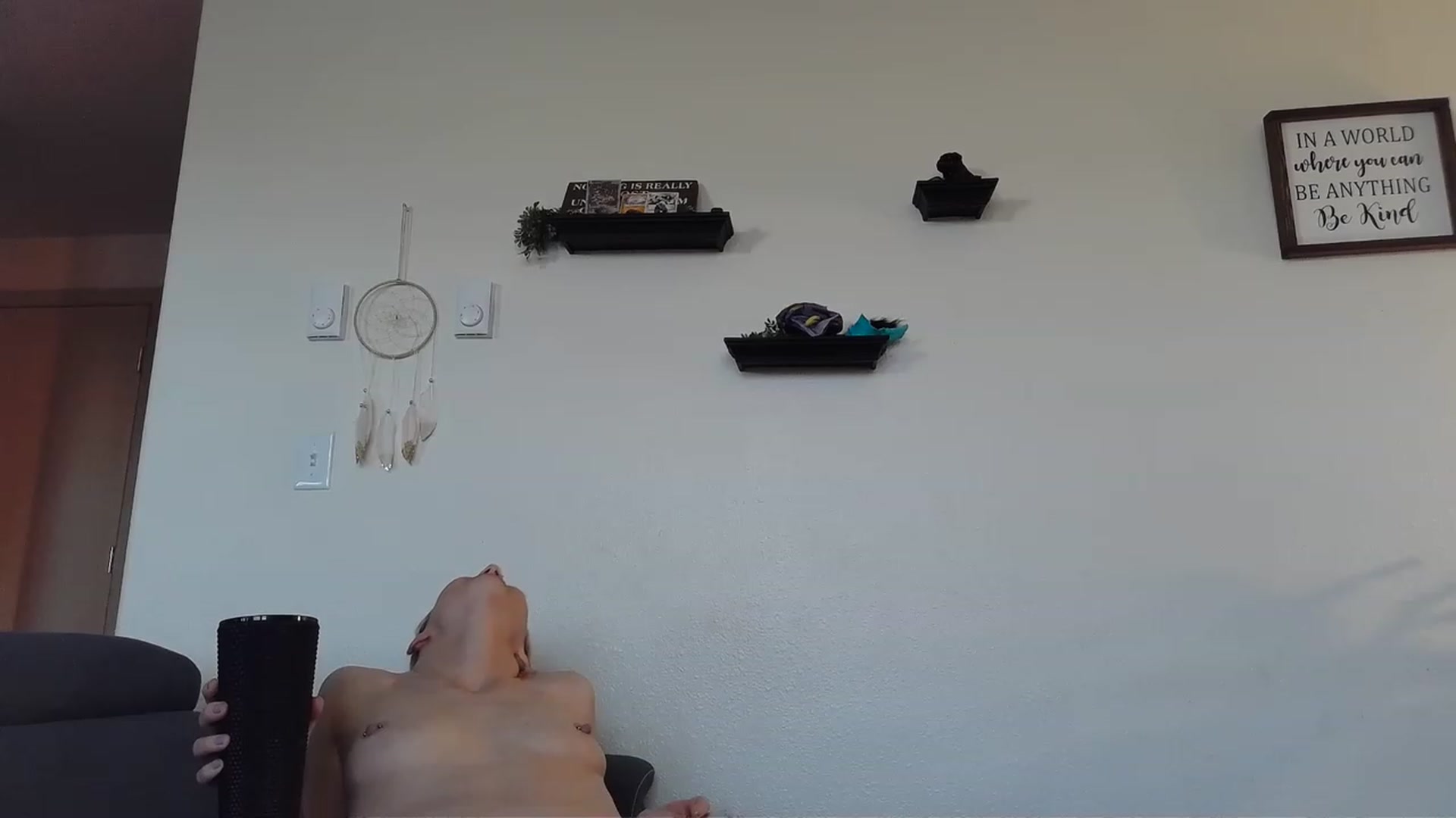 Gallery image thumbnail from Leeleigh1's myfreecams stream on, 04/12/2023, 01:51 image 3 of 20
