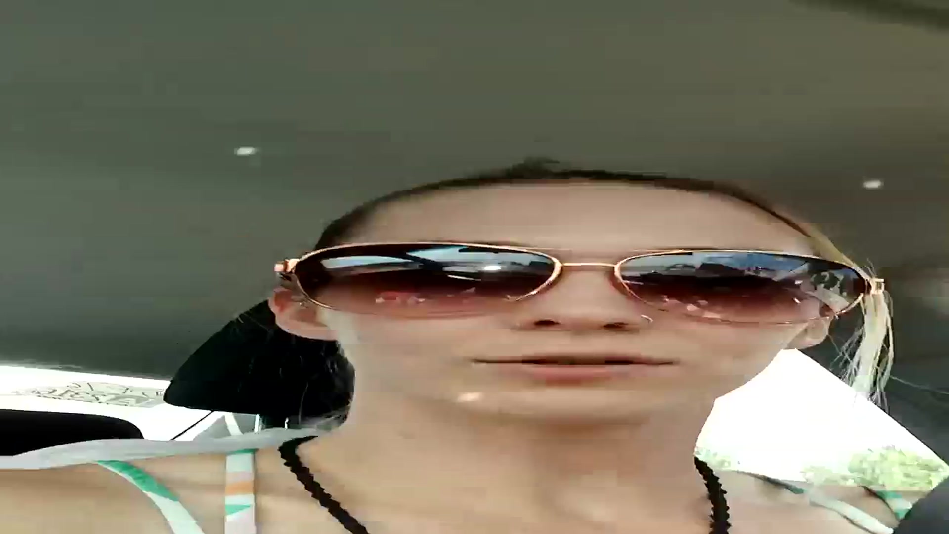 Gallery image thumbnail from Leeleigh1's myfreecams stream on, 07/31/2023, 22:48 image 4 of 20