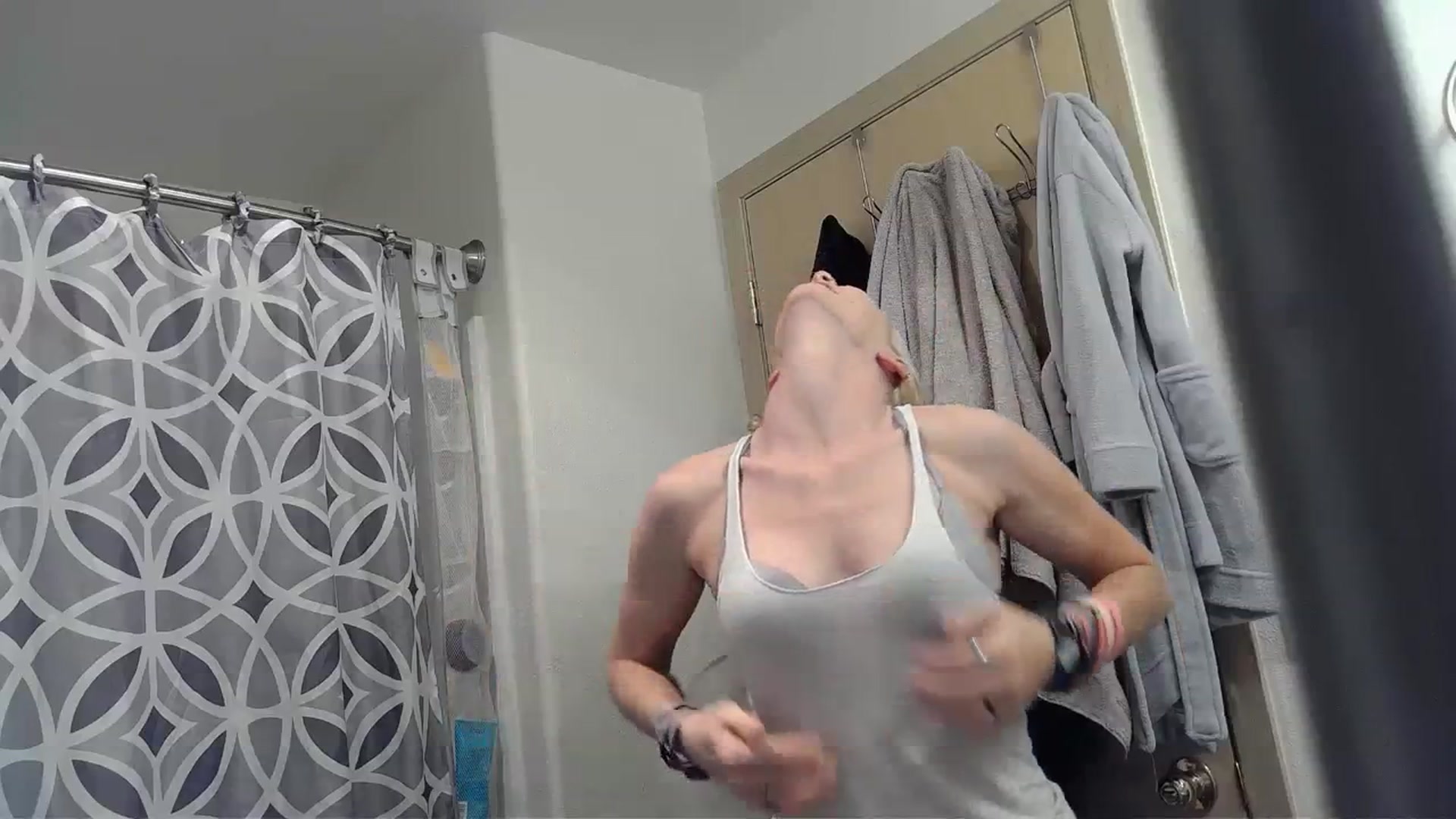 Gallery image thumbnail from Leeleigh1's myfreecams stream on, 09/18/2023, 21:54 image 11 of 20