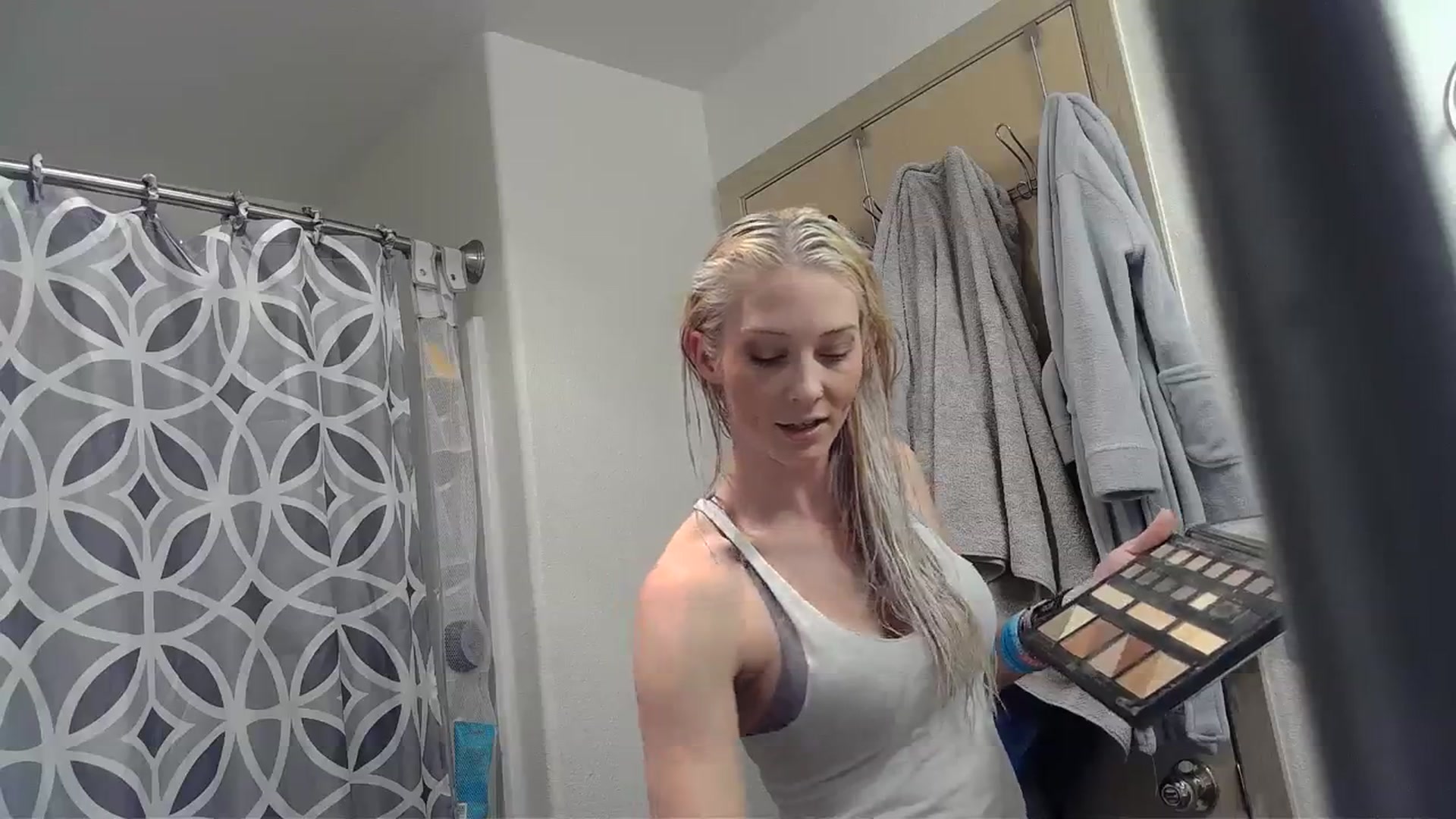 Gallery image thumbnail from Leeleigh1's myfreecams stream on, 09/18/2023, 21:54 image 13 of 20