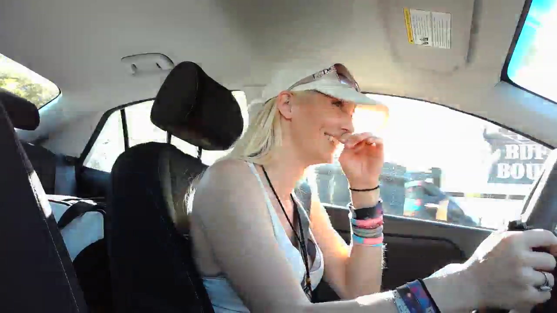 Gallery image thumbnail from Leeleigh1's myfreecams stream on, 09/18/2023, 23:42 image 5 of 20