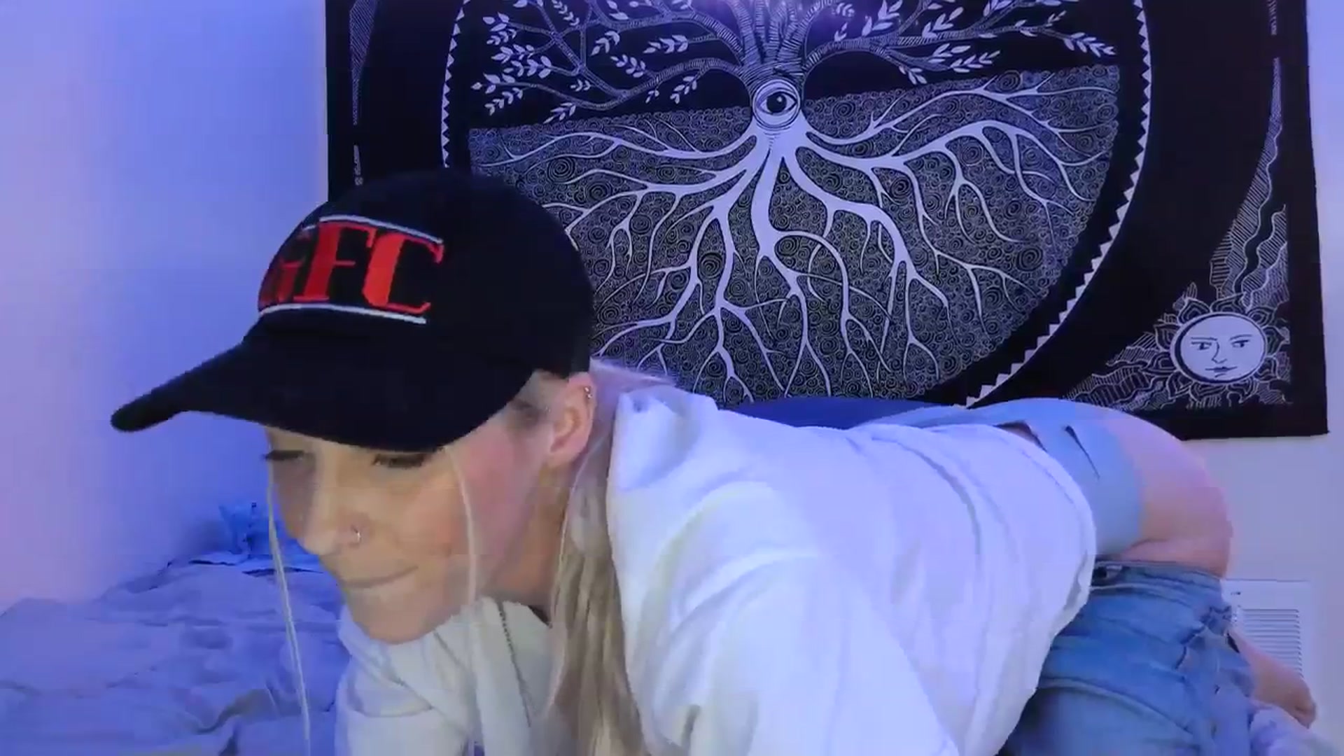 Gallery image thumbnail from Leeleigh1's myfreecams stream on, 11/01/2023, 21:31 image 14 of 20
