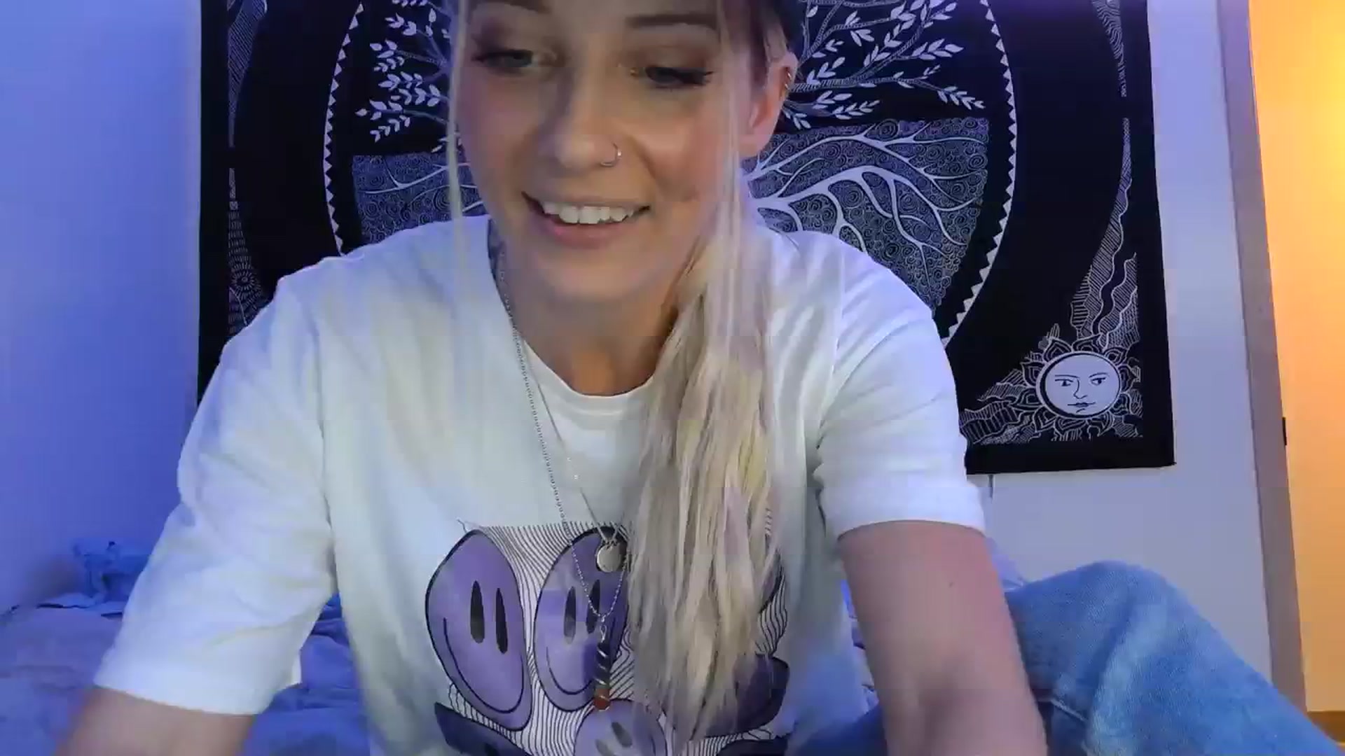 Gallery image thumbnail from Leeleigh1's myfreecams stream on, 11/01/2023, 21:31 image 12 of 20