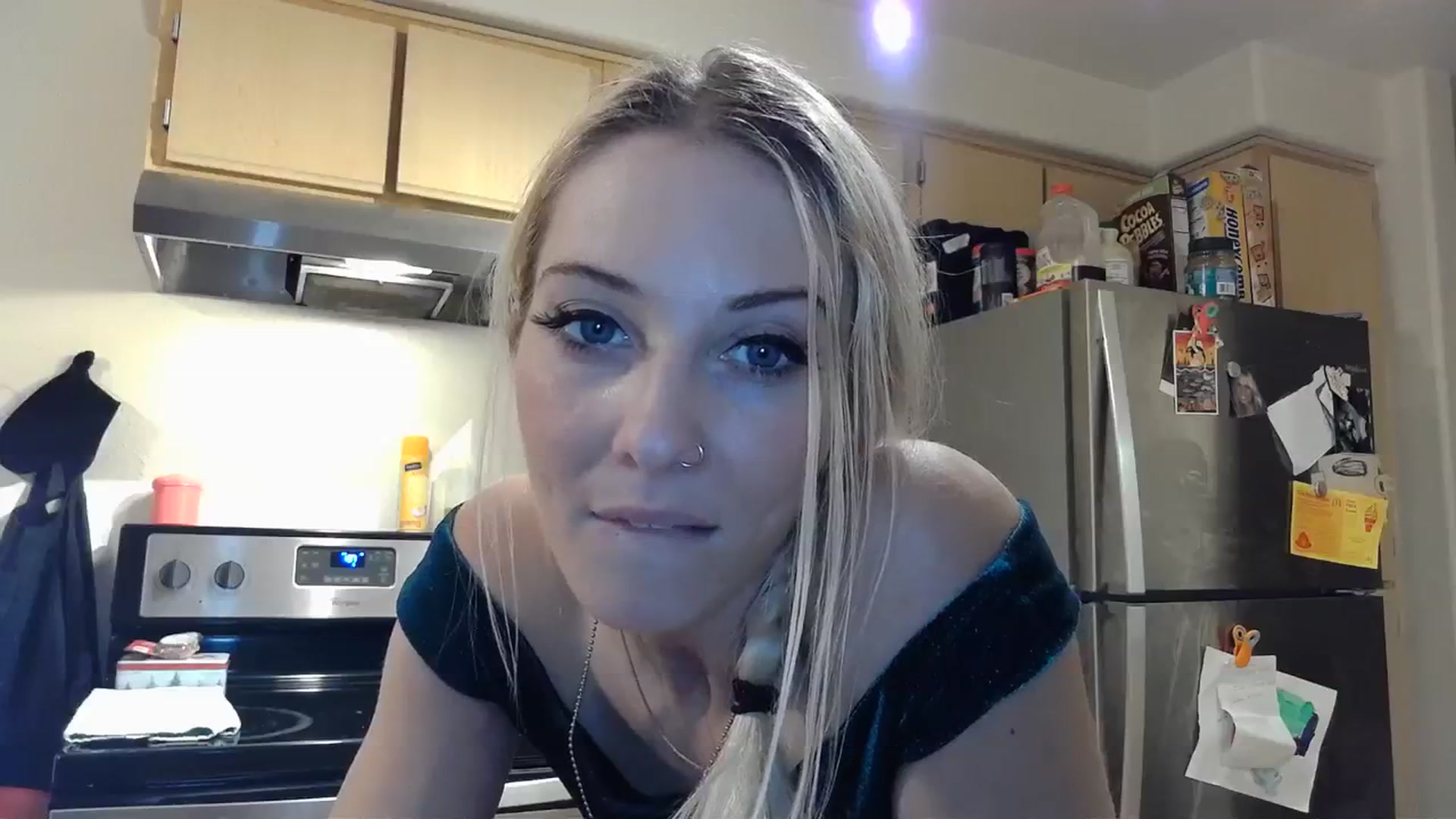 Gallery image thumbnail from Leeleigh1's myfreecams stream on, 11/26/2023, 02:17 image 5 of 20