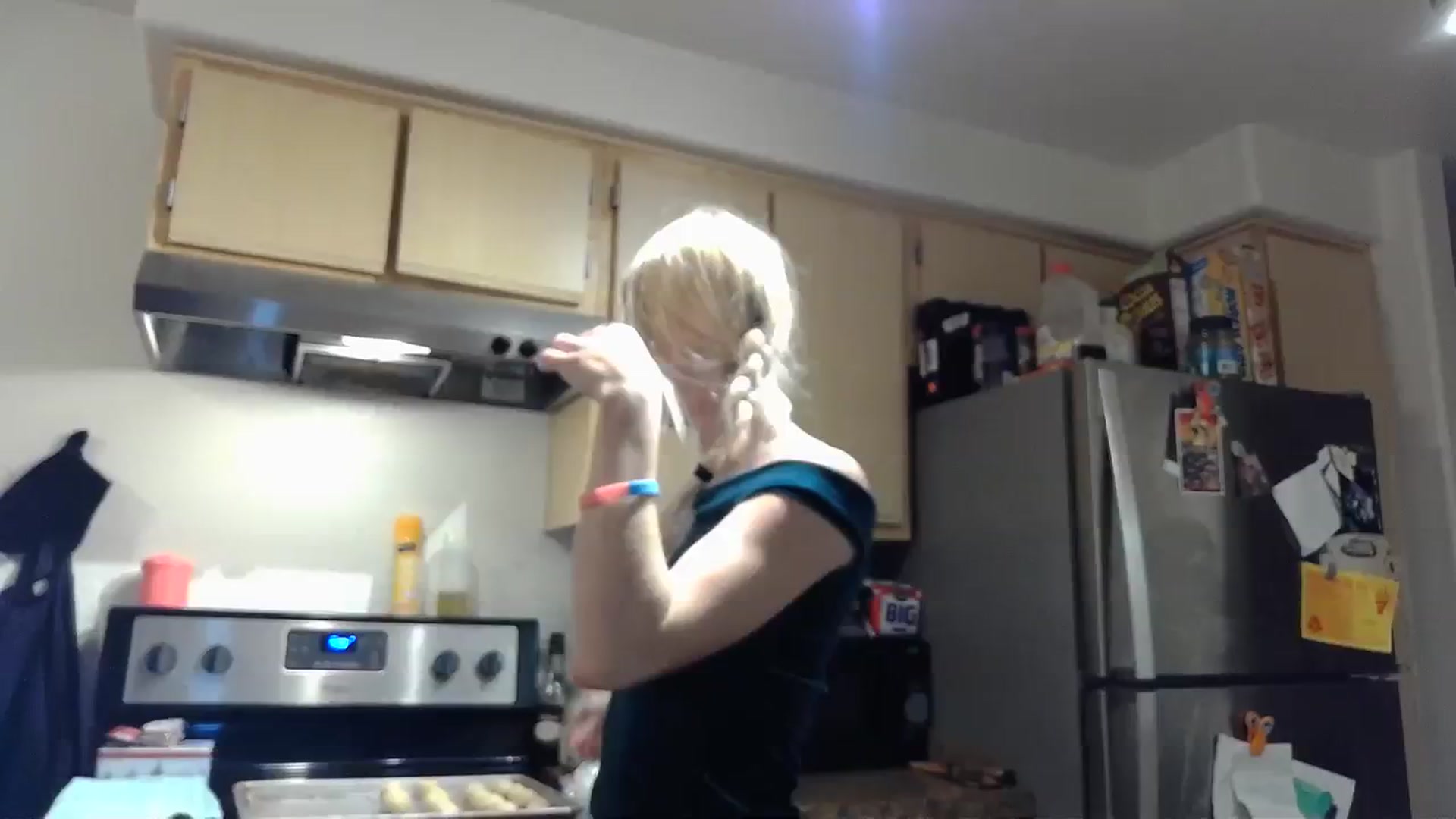 Gallery image thumbnail from Leeleigh1's myfreecams stream on, 11/26/2023, 02:17 image 1 of 20