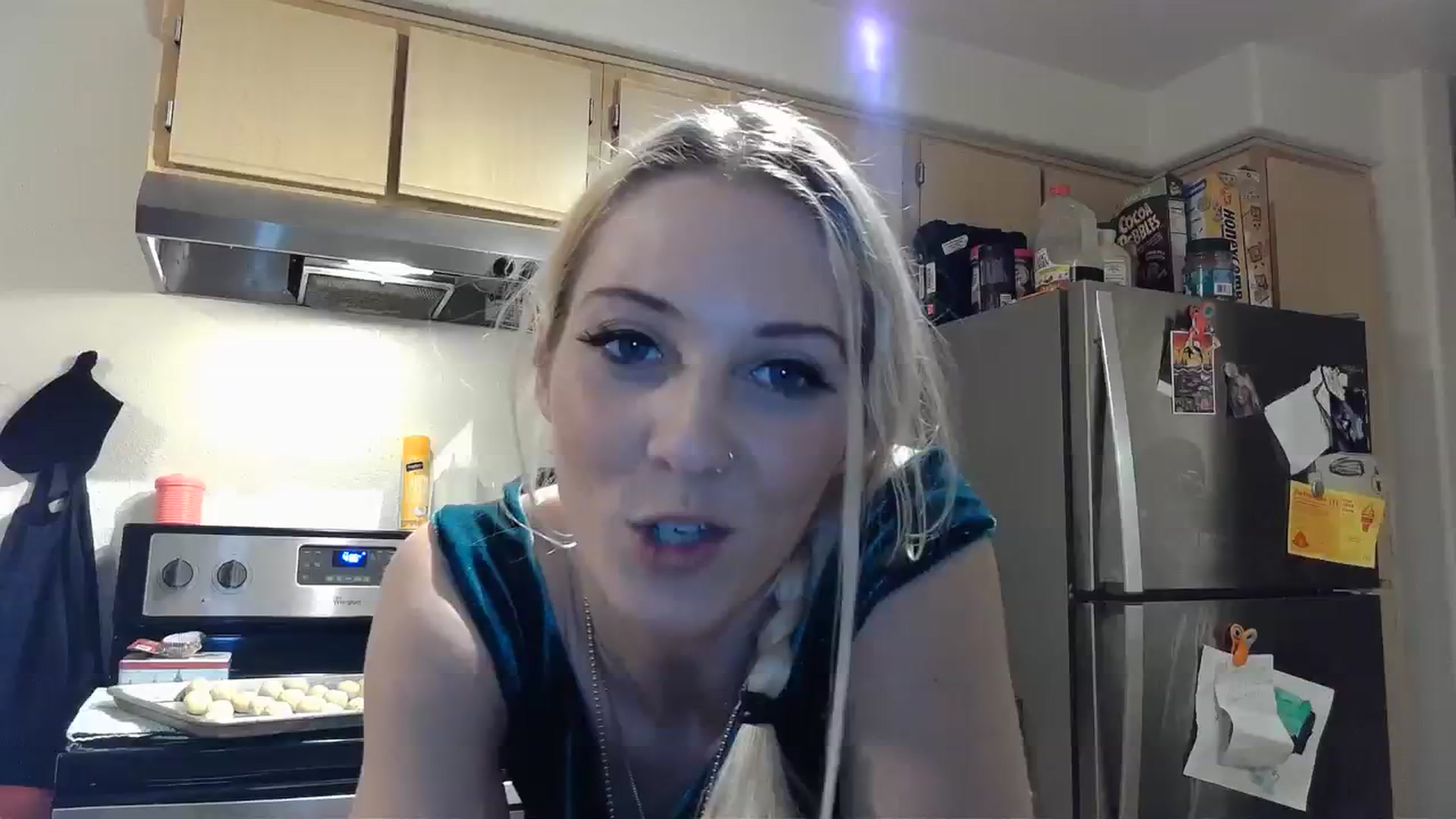 Gallery image thumbnail from Leeleigh1's myfreecams stream on, 11/26/2023, 02:17 image 3 of 20