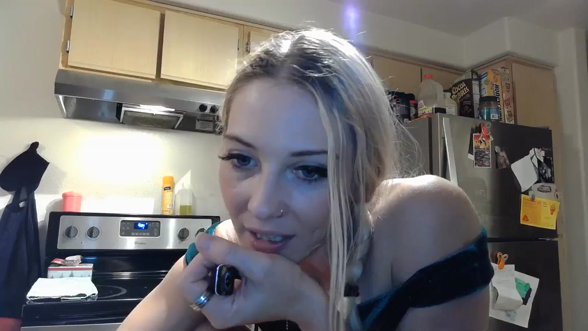 Gallery image thumbnail from Leeleigh1's myfreecams stream on, 11/26/2023, 02:17 image 4 of 20