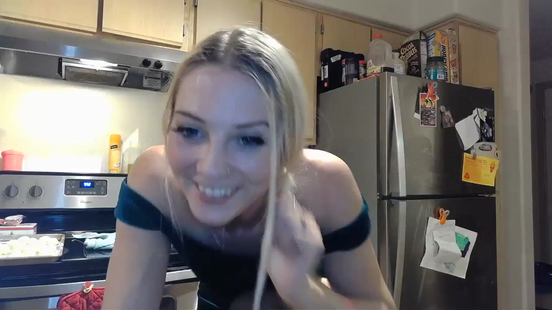 Gallery image thumbnail from Leeleigh1's myfreecams stream on, 11/26/2023, 02:17 image 16 of 20