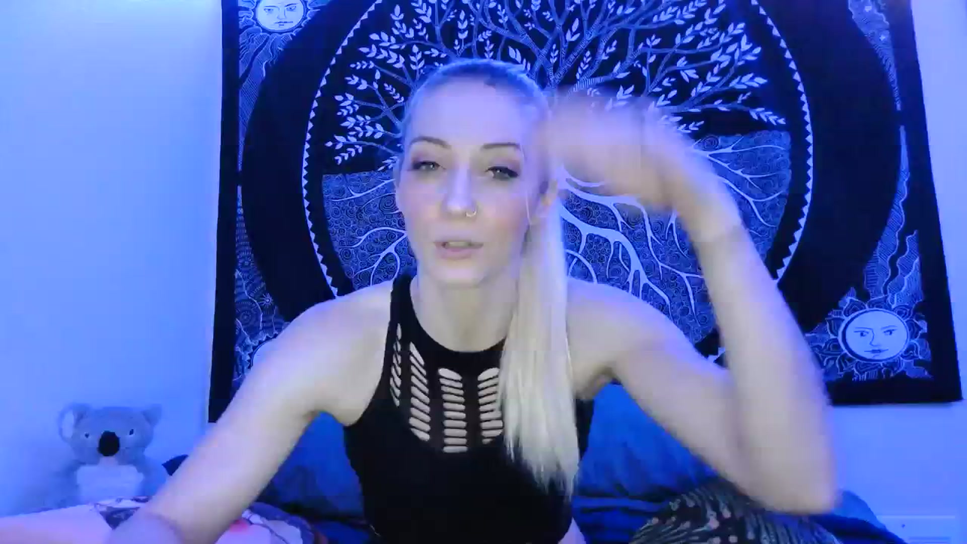Gallery image thumbnail from Leeleigh1's myfreecams stream on, 01/01/2024, 01:21 image 14 of 20