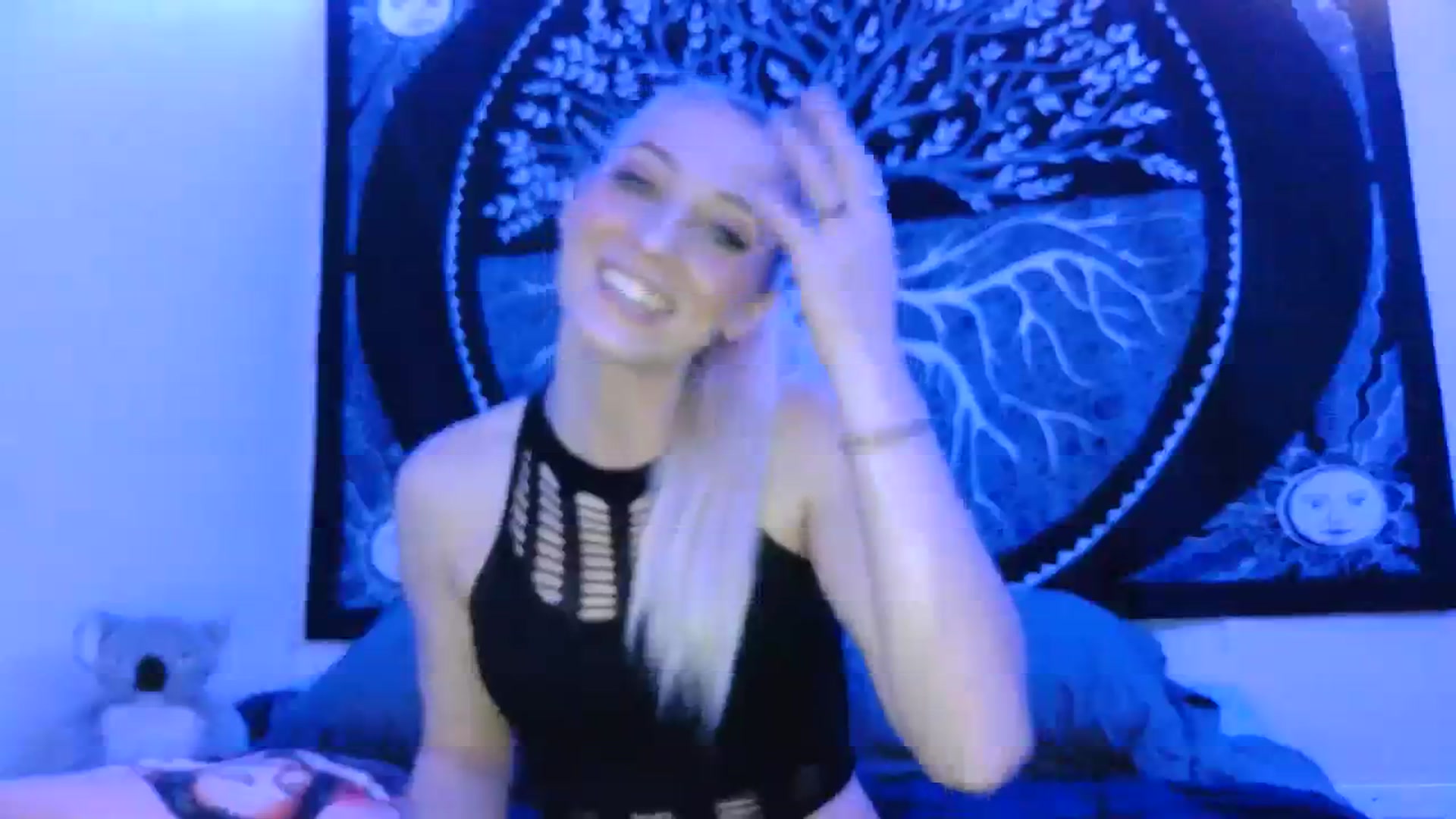 Gallery image thumbnail from Leeleigh1's myfreecams stream on, 01/01/2024, 01:21 image 6 of 20