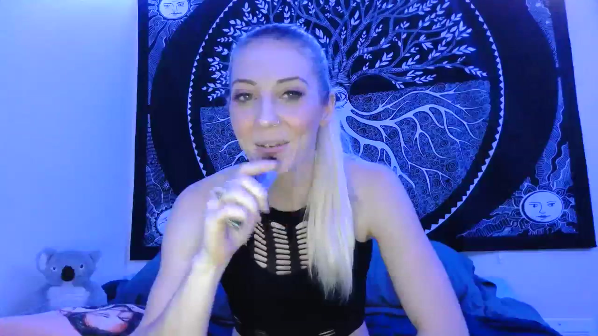 Gallery image thumbnail from Leeleigh1's myfreecams stream on, 01/01/2024, 01:21 image 7 of 20