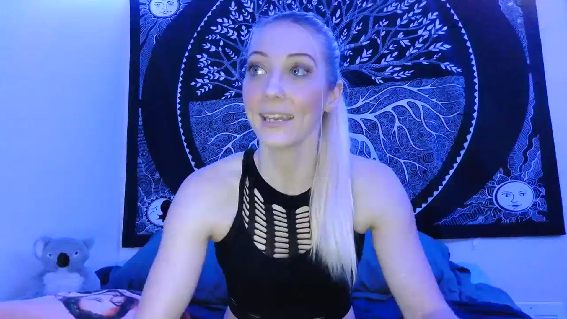 Gallery image thumbnail from Leeleigh1's myfreecams stream on, 01/01/2024, 01:21 image 10 of 20