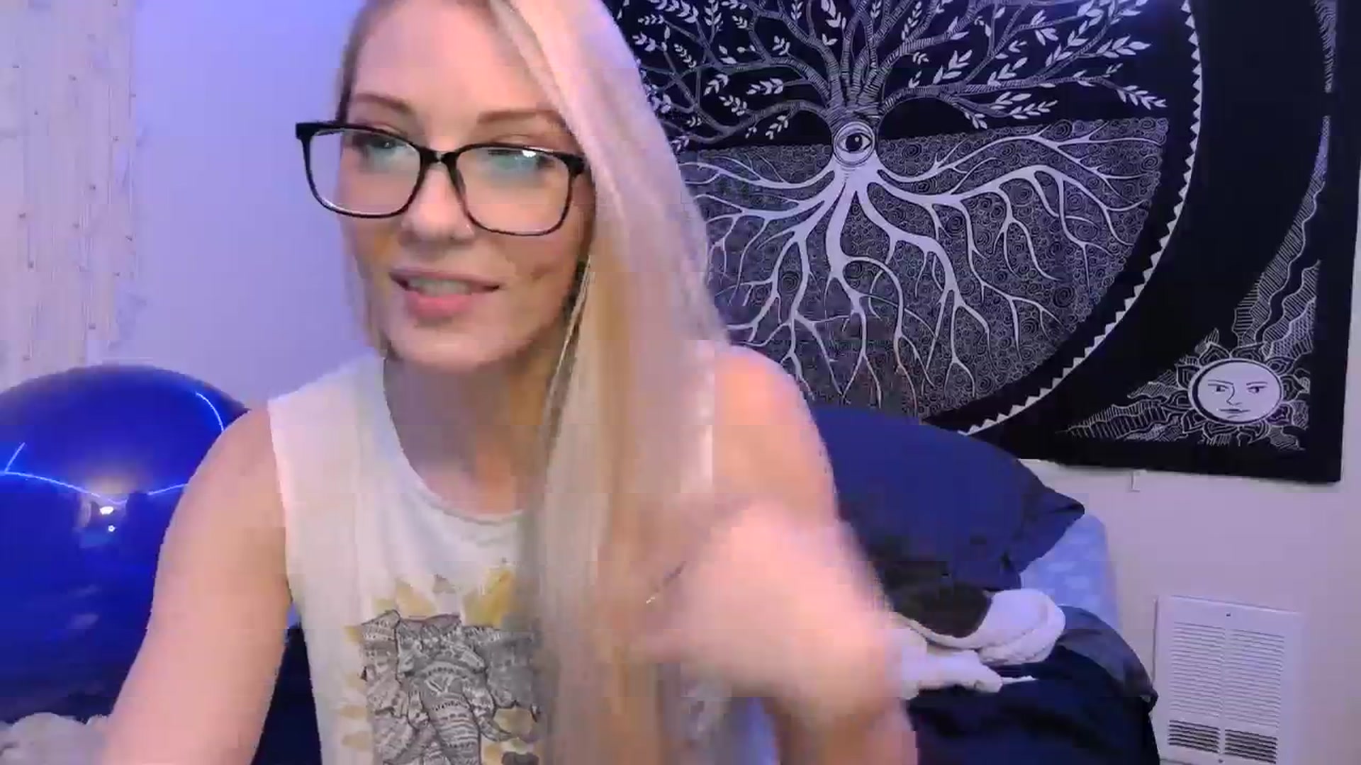 Gallery image thumbnail from Leeleigh1's myfreecams stream on, 01/05/2024, 05:08 image 7 of 20