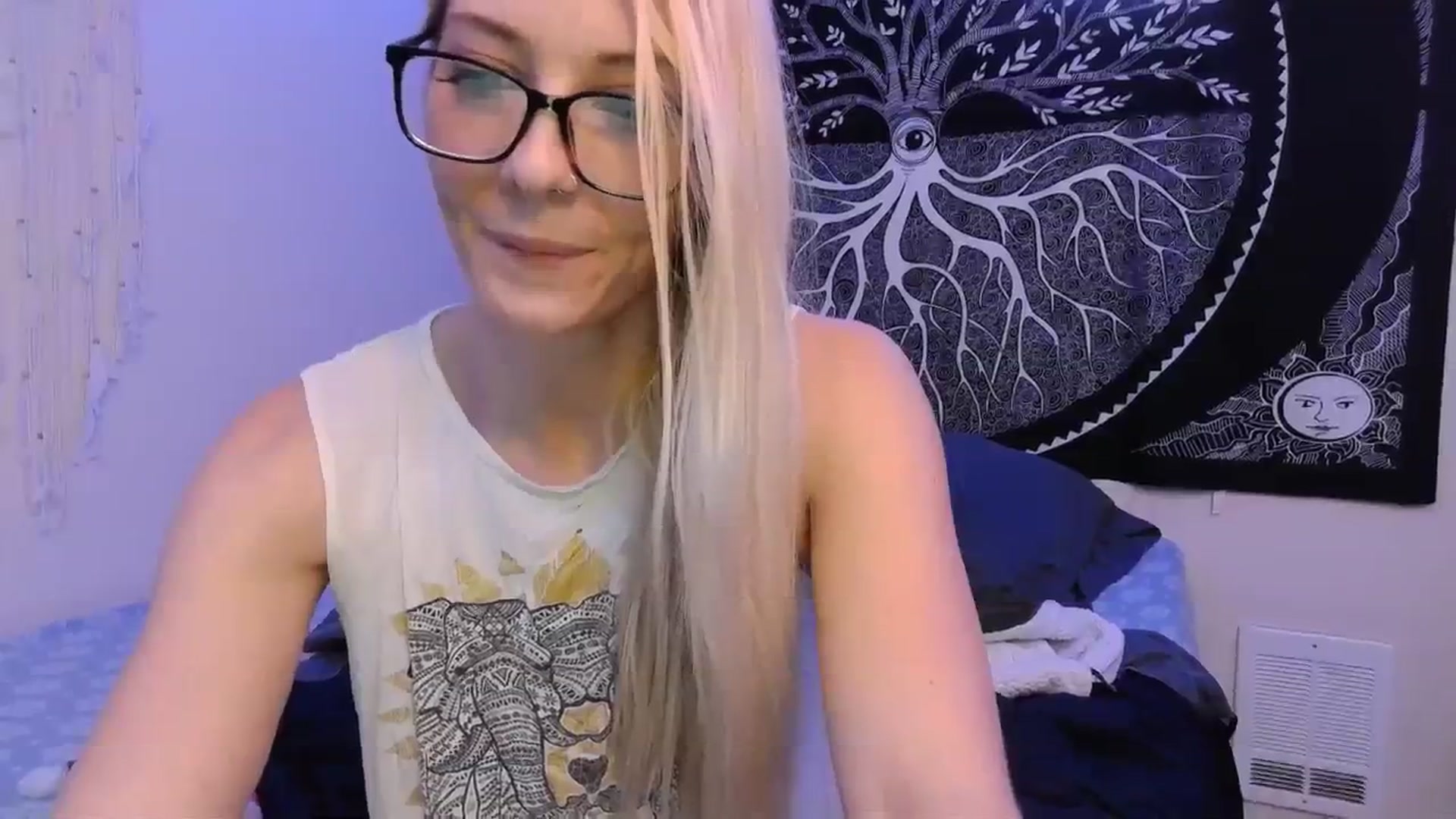 Gallery image thumbnail from Leeleigh1's myfreecams stream on, 01/05/2024, 05:08 image 2 of 20