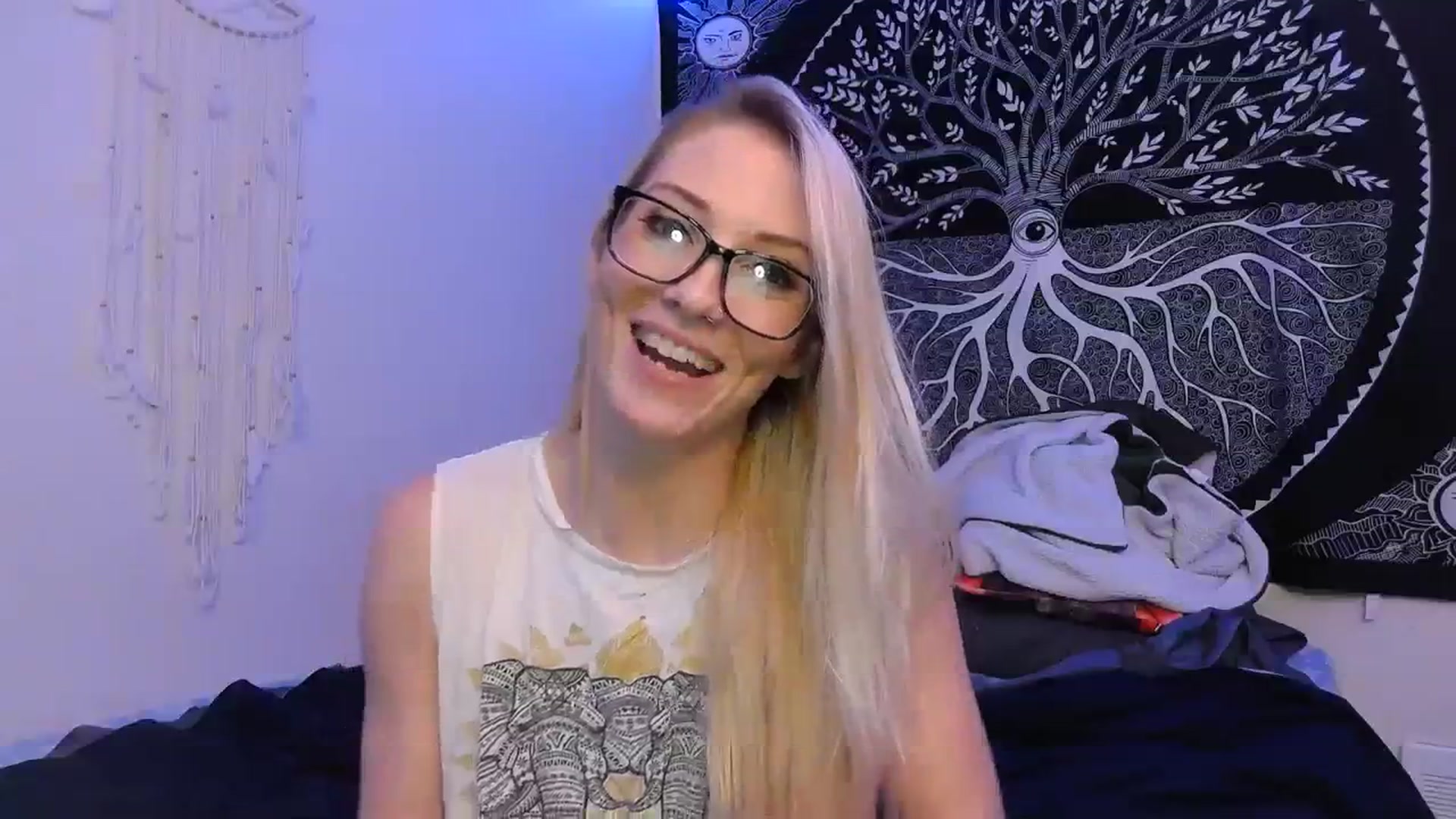 Gallery image thumbnail from Leeleigh1's myfreecams stream on, 01/05/2024, 05:08 image 18 of 20