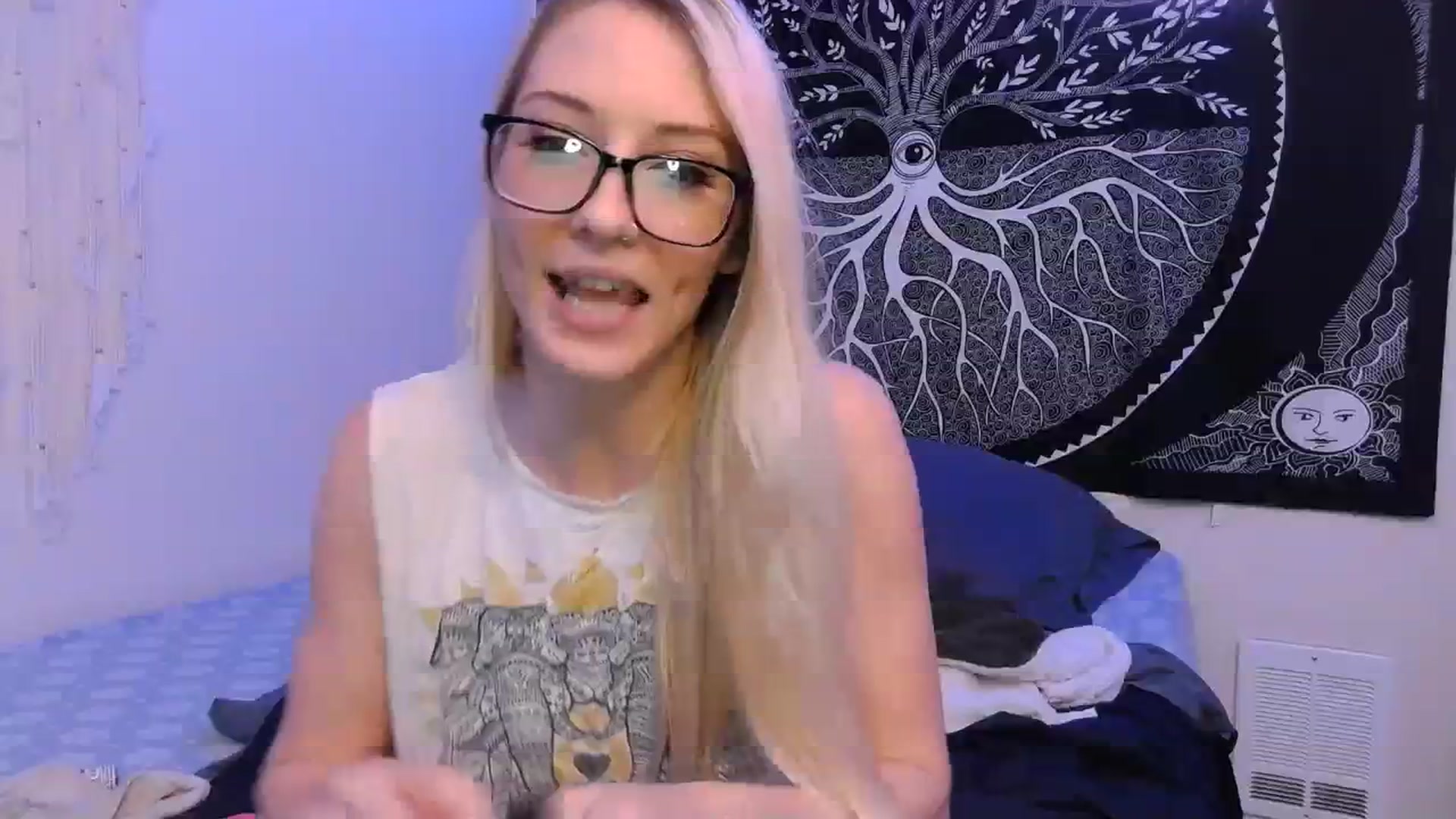 Gallery image thumbnail from Leeleigh1's myfreecams stream on, 01/05/2024, 05:08 image 5 of 20