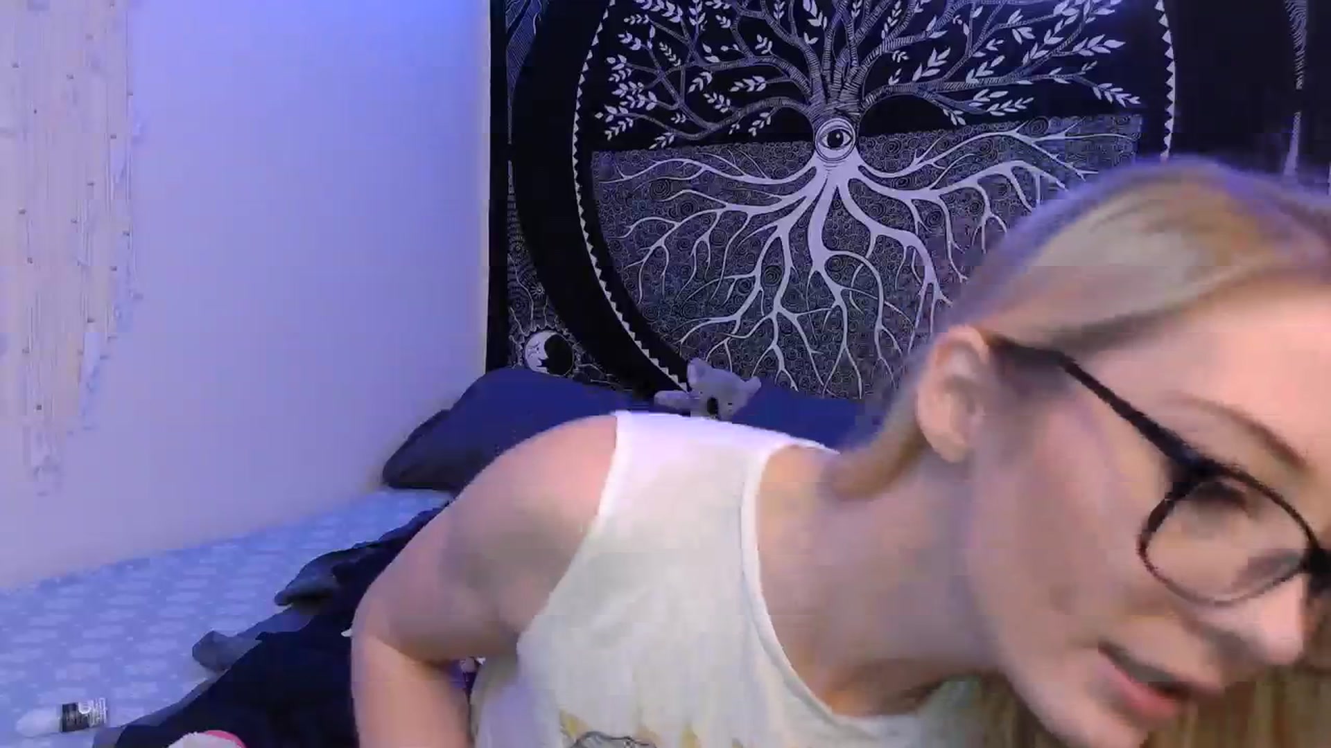 Gallery image thumbnail from Leeleigh1's myfreecams stream on, 01/05/2024, 05:08 image 3 of 20