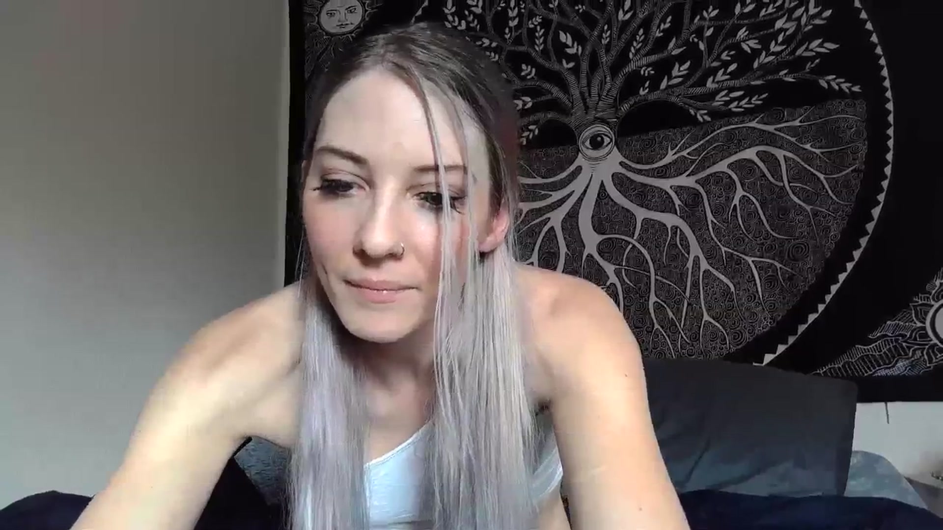 Gallery image thumbnail from Leeleigh1's myfreecams stream on, 01/24/2024, 20:27 image 10 of 20