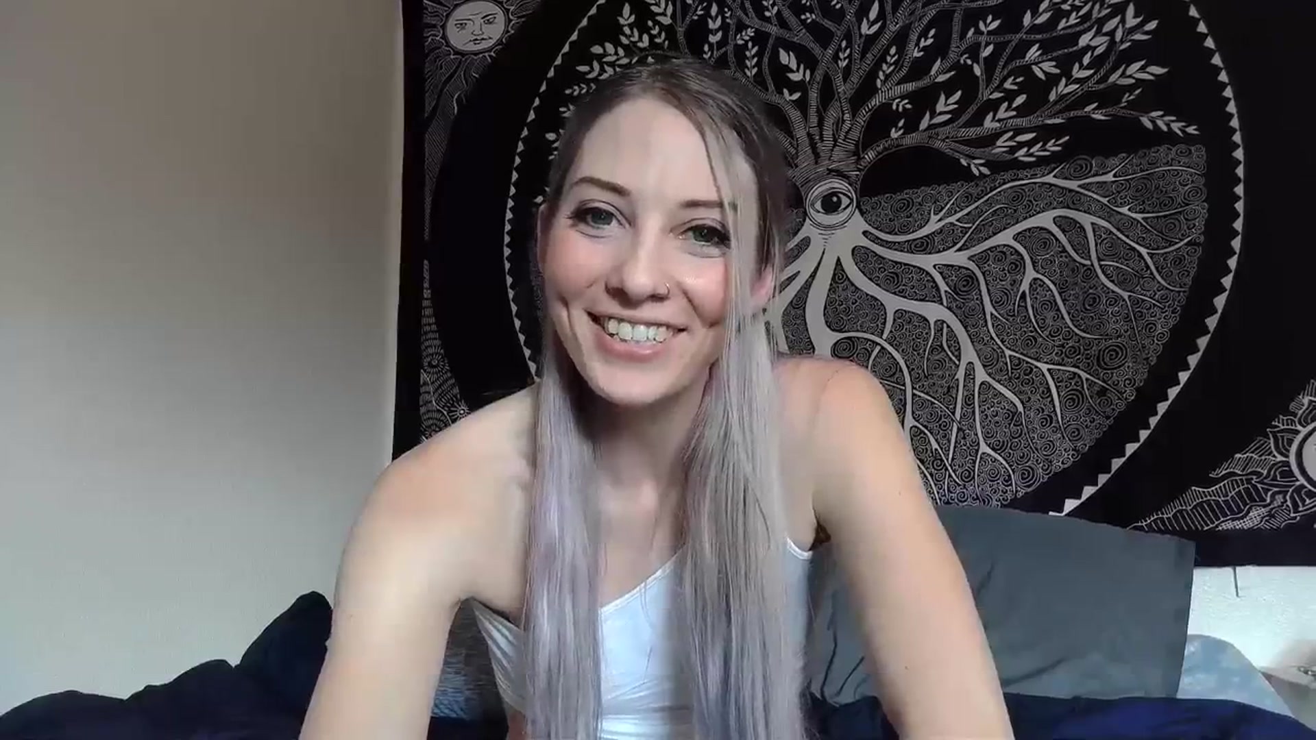 Gallery image thumbnail from Leeleigh1's myfreecams stream on, 01/24/2024, 20:27 image 18 of 20