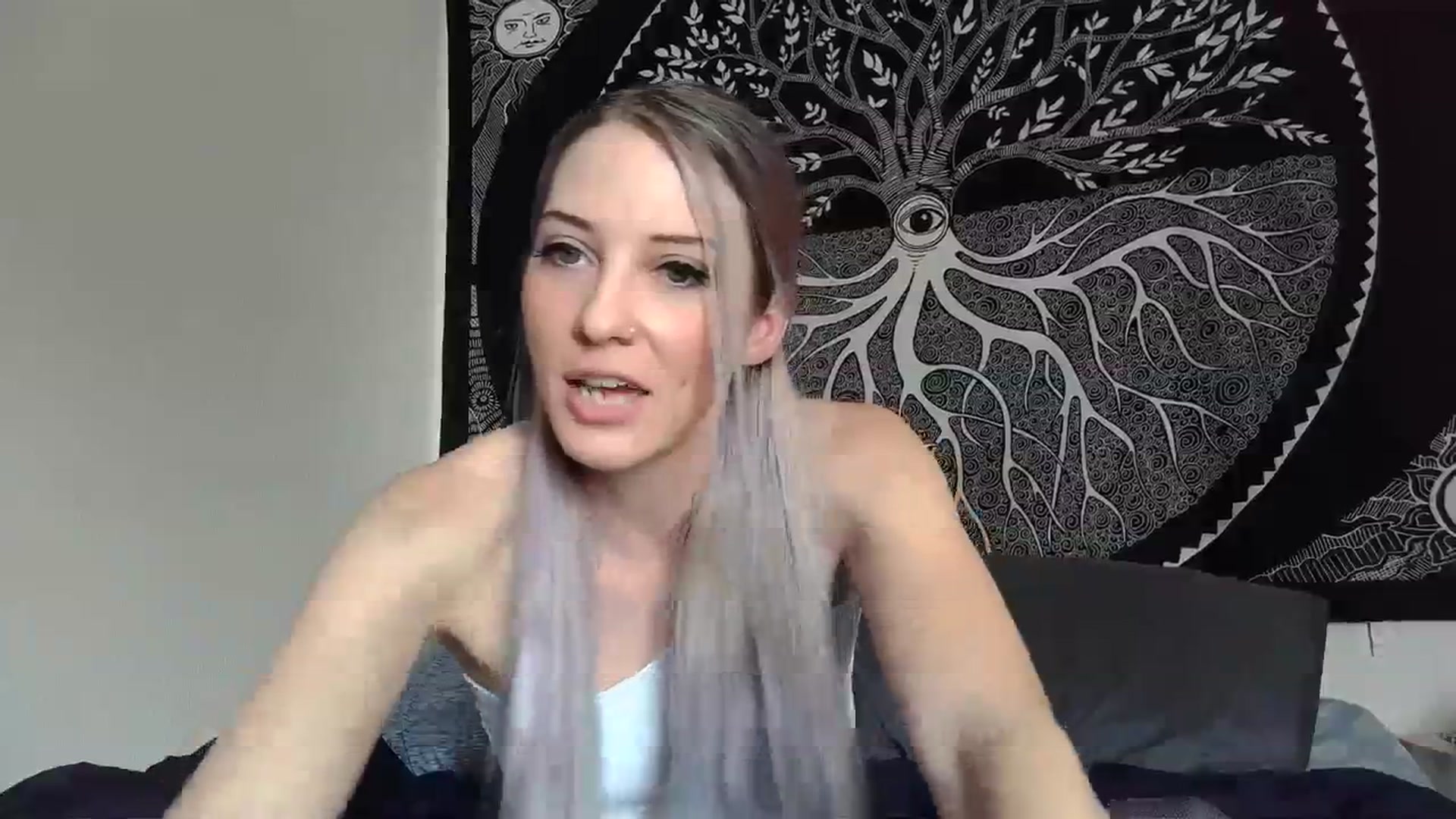 Gallery image thumbnail from Leeleigh1's myfreecams stream on, 01/24/2024, 20:27 image 2 of 20
