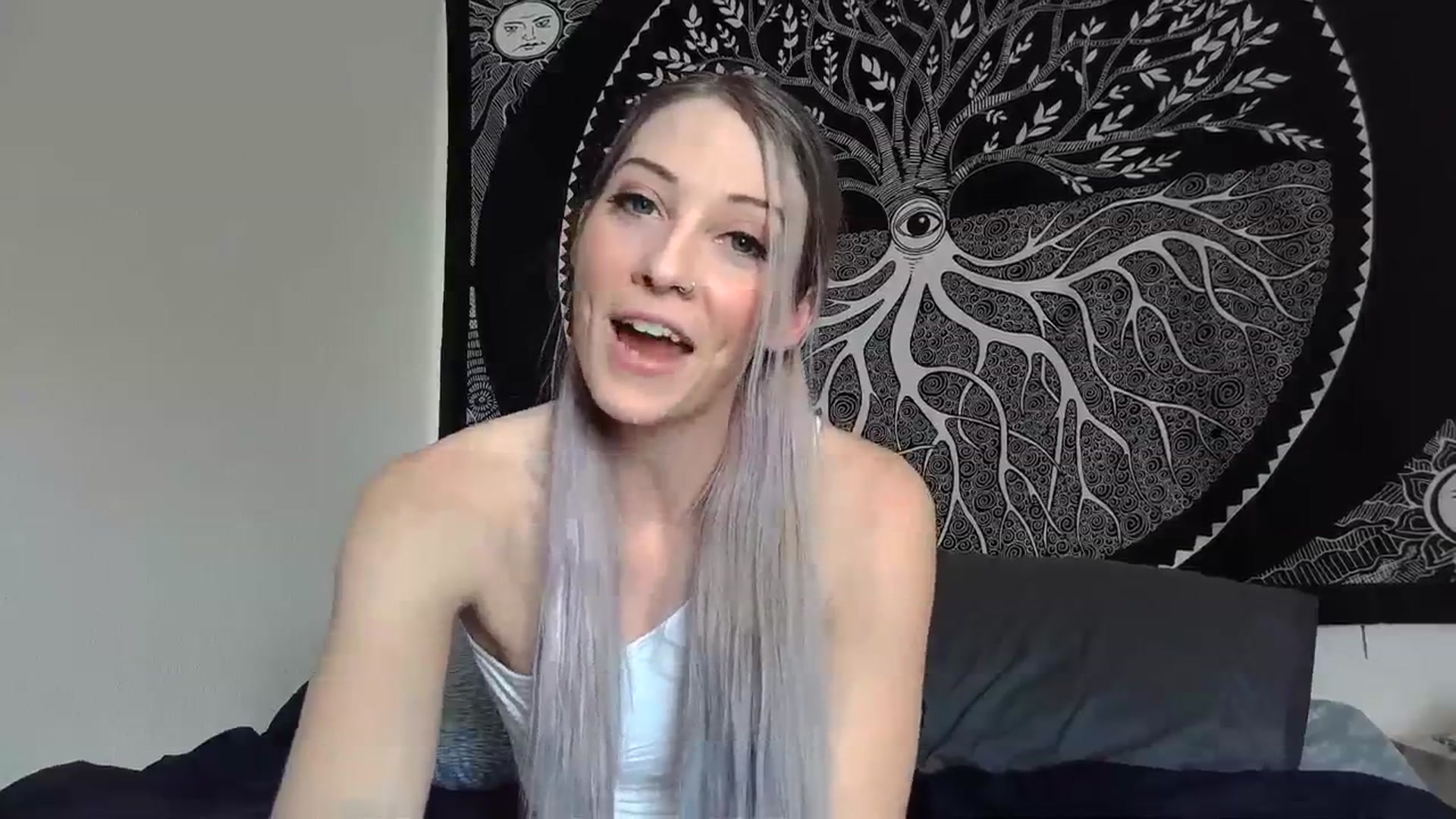 Gallery image thumbnail from Leeleigh1's myfreecams stream on, 01/24/2024, 20:27 image 6 of 20