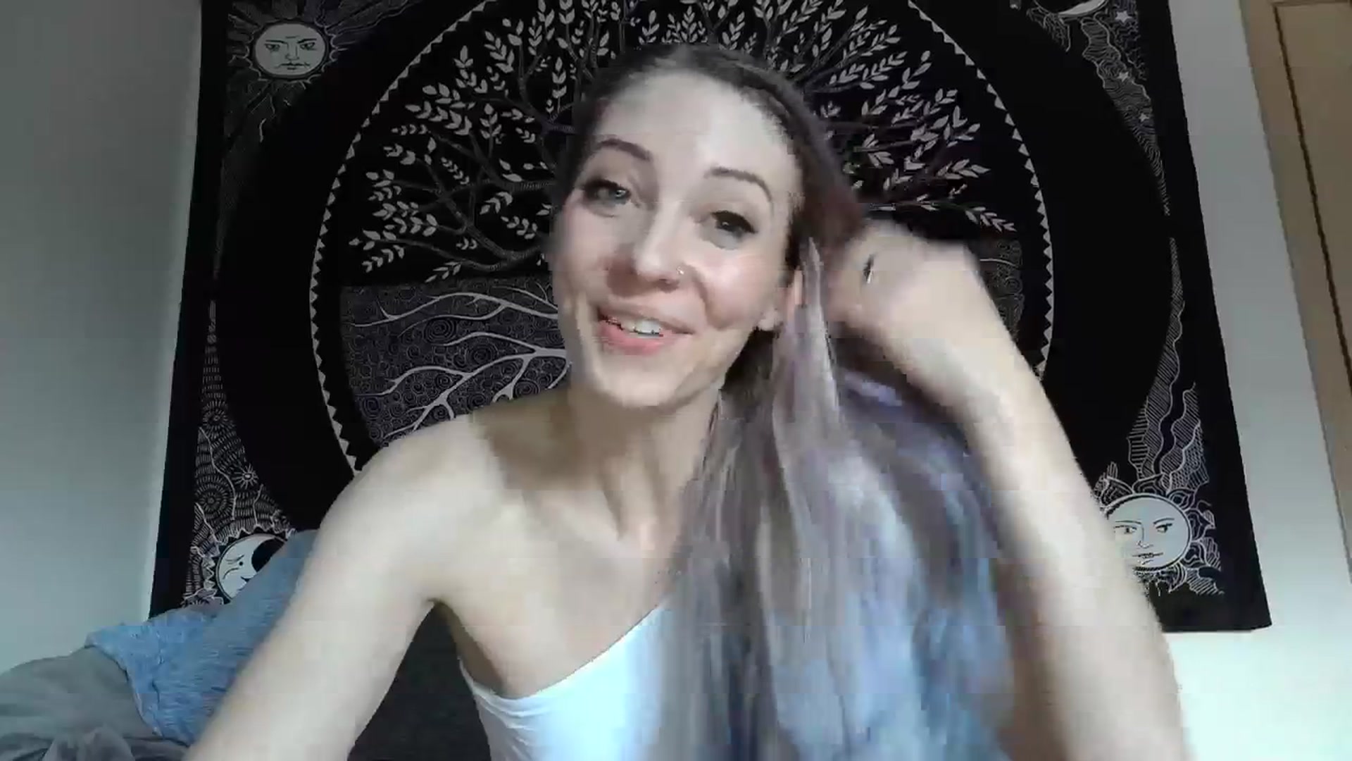 Gallery image thumbnail from Leeleigh1's myfreecams stream on, 01/25/2024, 17:02 image 3 of 20