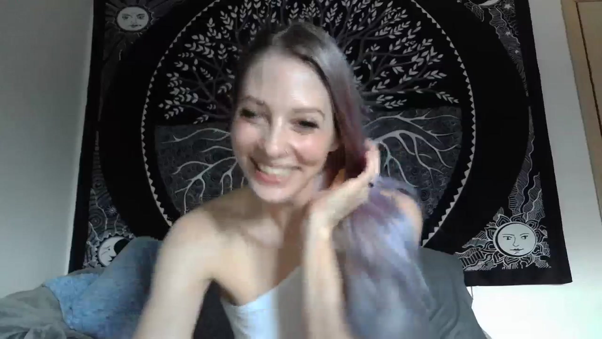 Gallery image thumbnail from Leeleigh1's myfreecams stream on, 01/25/2024, 17:02 image 10 of 20