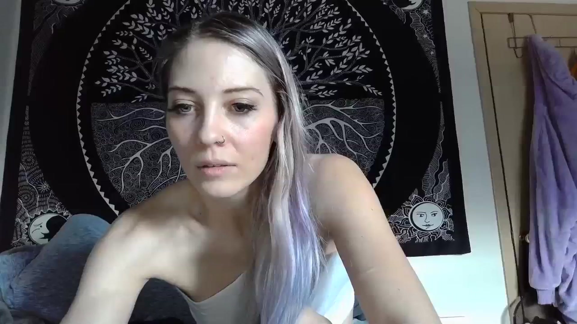 Gallery image thumbnail from Leeleigh1's myfreecams stream on, 01/25/2024, 17:02 image 17 of 20