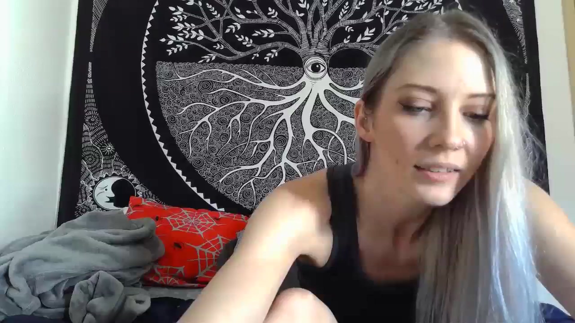 Gallery image thumbnail from Leeleigh1's myfreecams stream on, 01/25/2024, 19:49 image 14 of 20