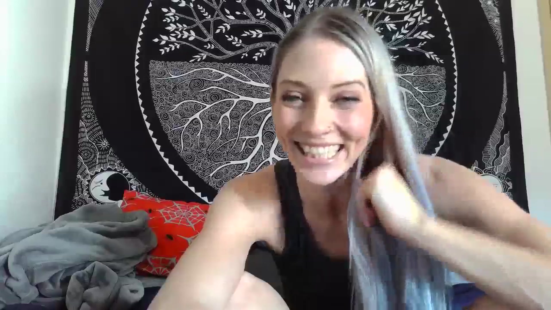 Gallery image thumbnail from Leeleigh1's myfreecams stream on, 01/25/2024, 19:49 image 13 of 20