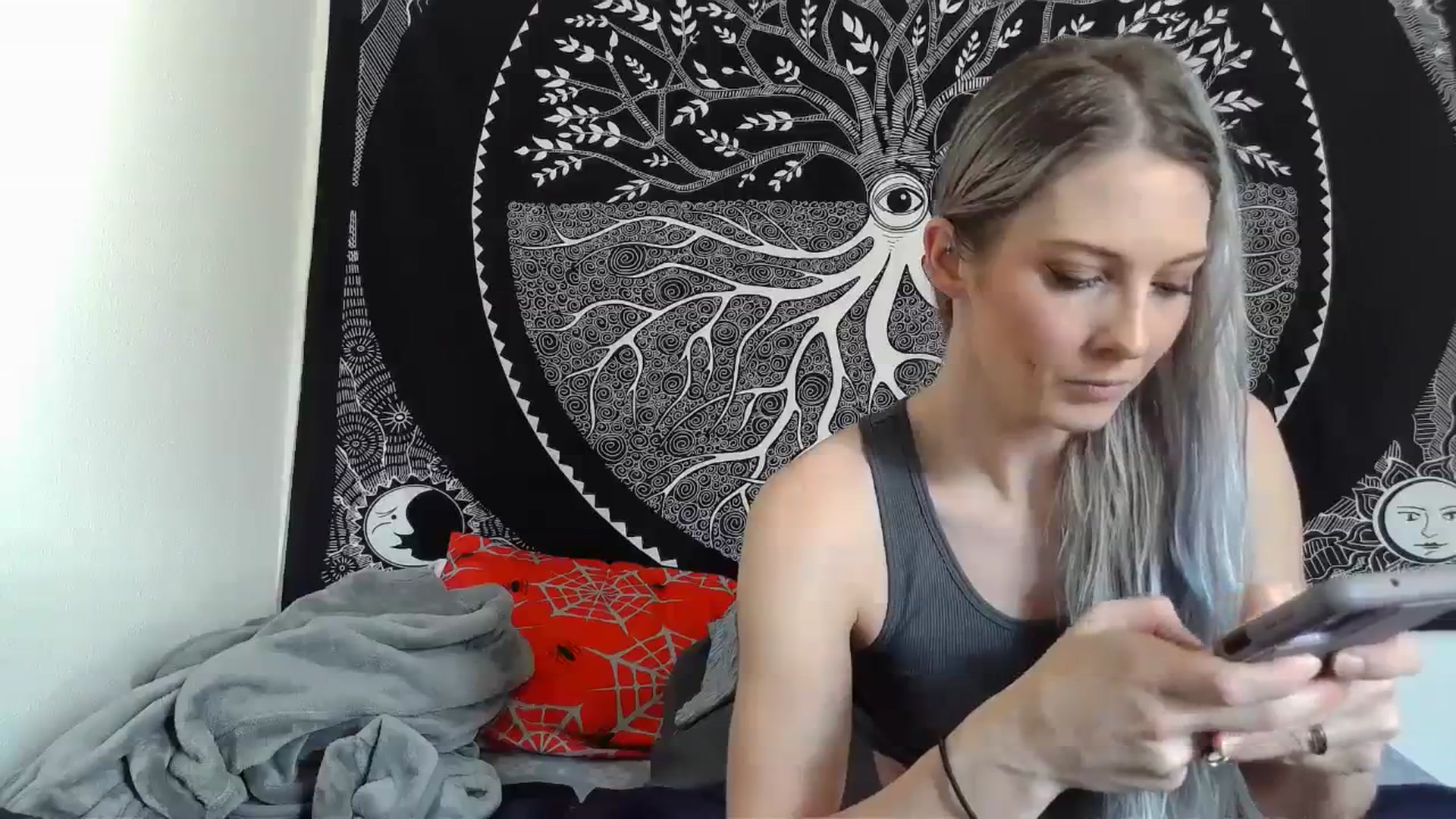 Gallery image thumbnail from Leeleigh1's myfreecams stream on, 01/25/2024, 19:49 image 2 of 20