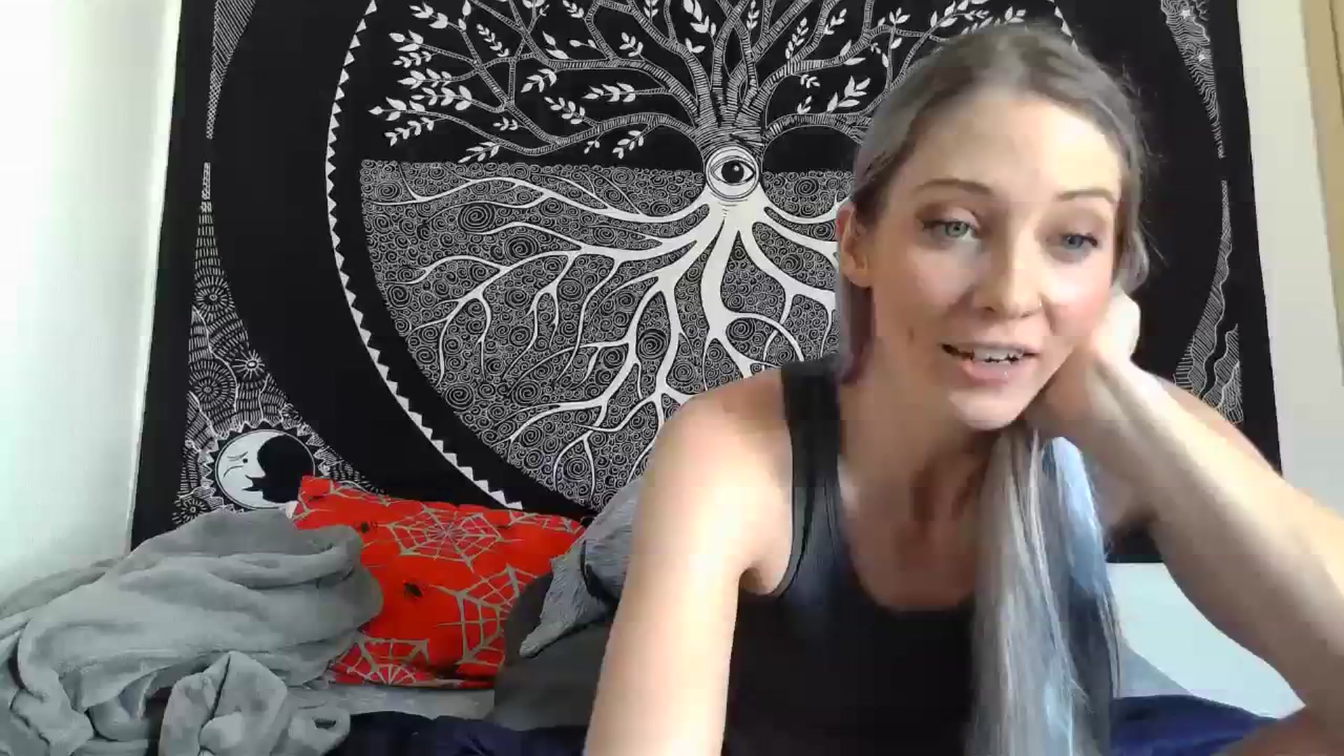 Gallery image thumbnail from Leeleigh1's myfreecams stream on, 01/25/2024, 19:49 image 17 of 20