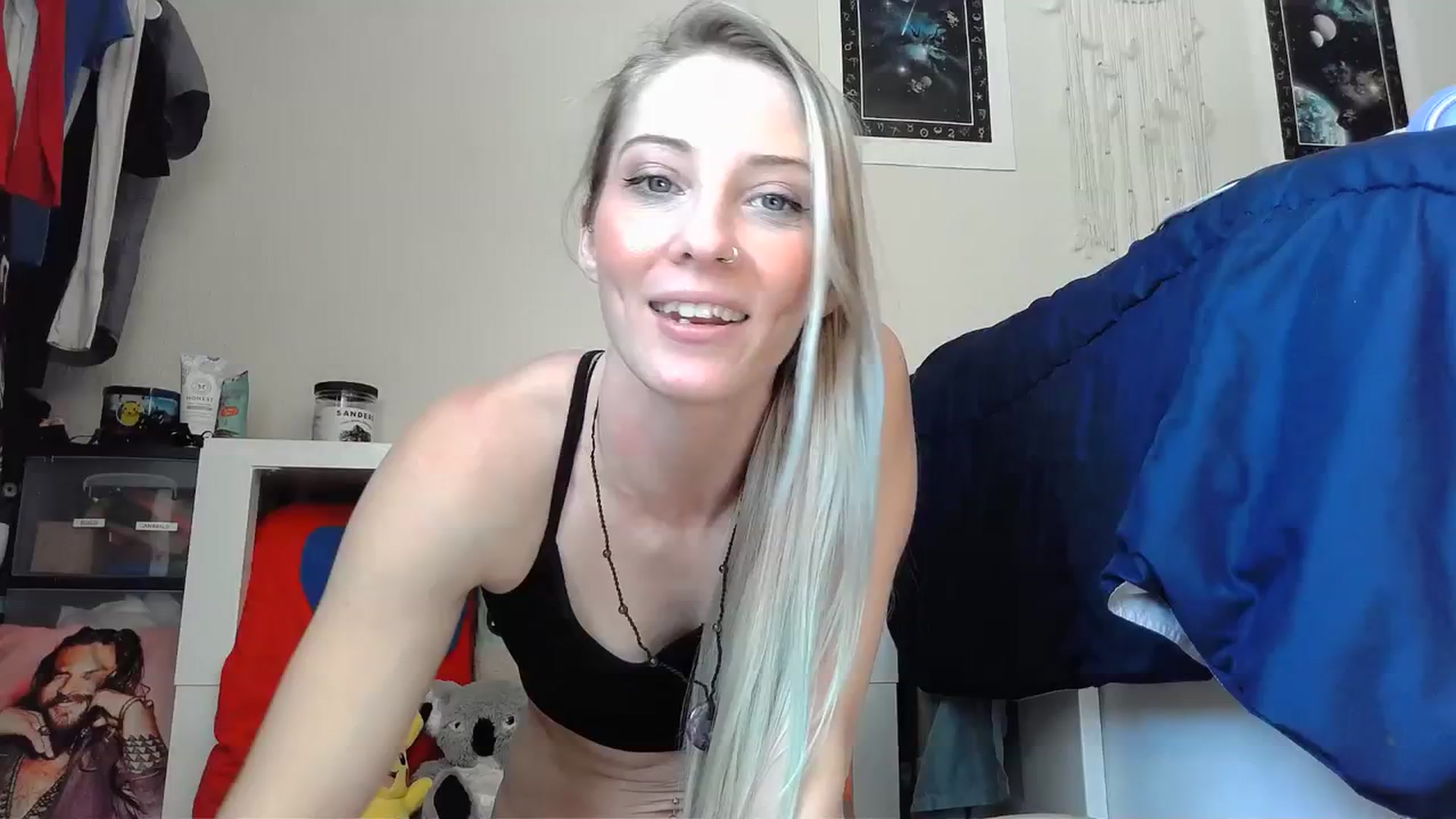 Gallery image thumbnail from Leeleigh1's myfreecams stream on, 03/13/2024, 23:52 image 5 of 20